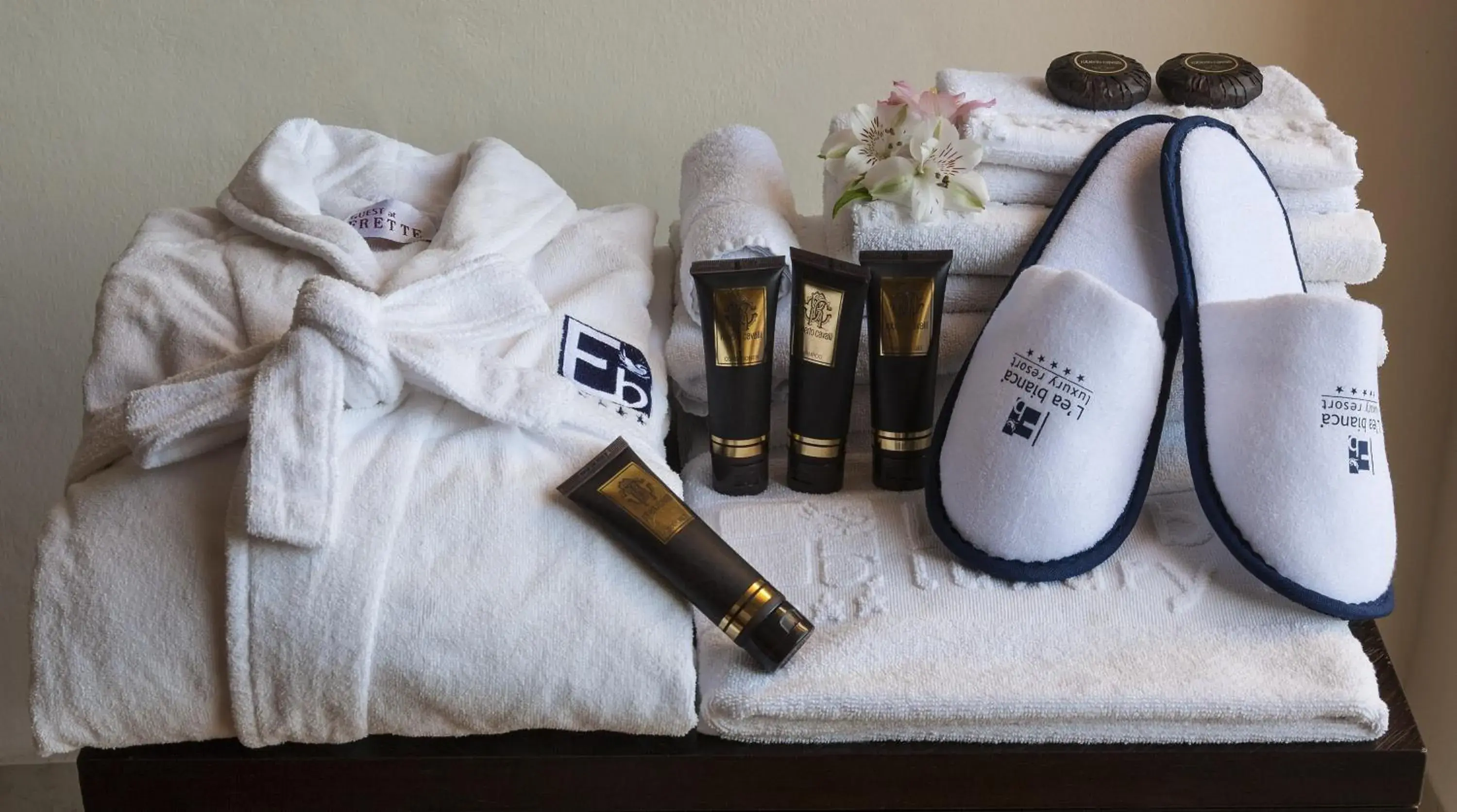 Superior Double Room with Sea View in L'Ea Bianca Luxury Resort Superior Double Room with Sea View in L'Ea Bianca Luxury Resort