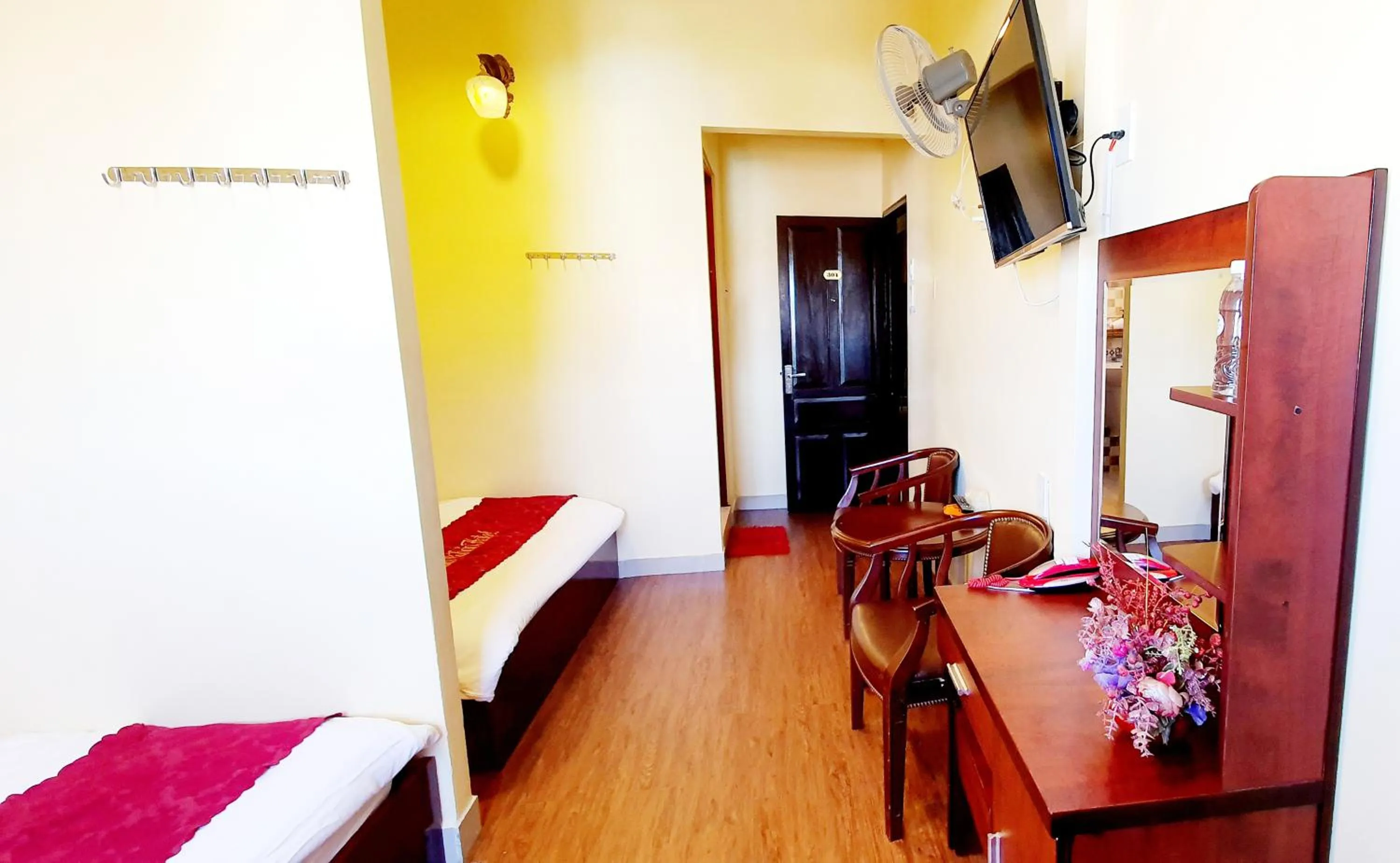 Photo of the whole room, Bed in Thanh Thao Dalat Hotel