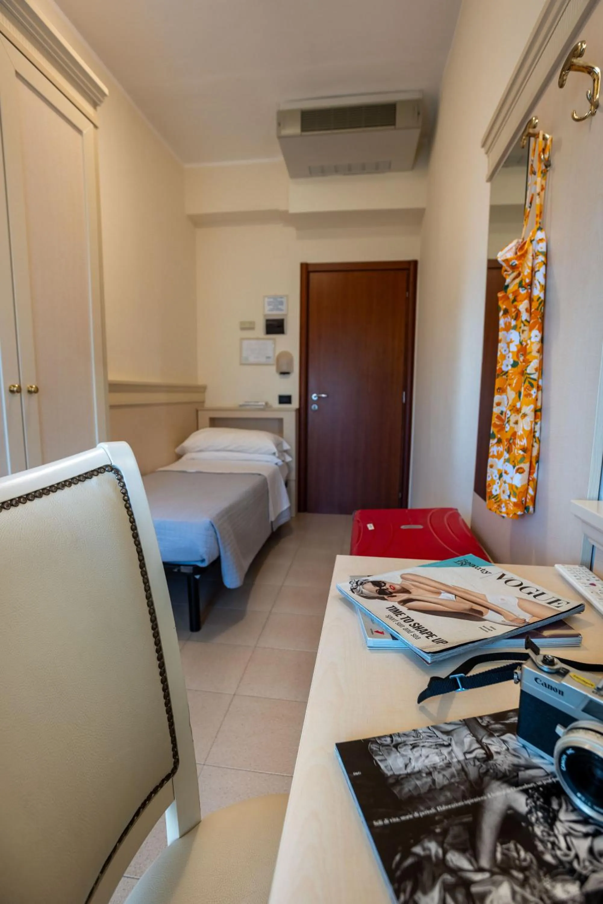 Bedroom, Bed in Hotel Zeus