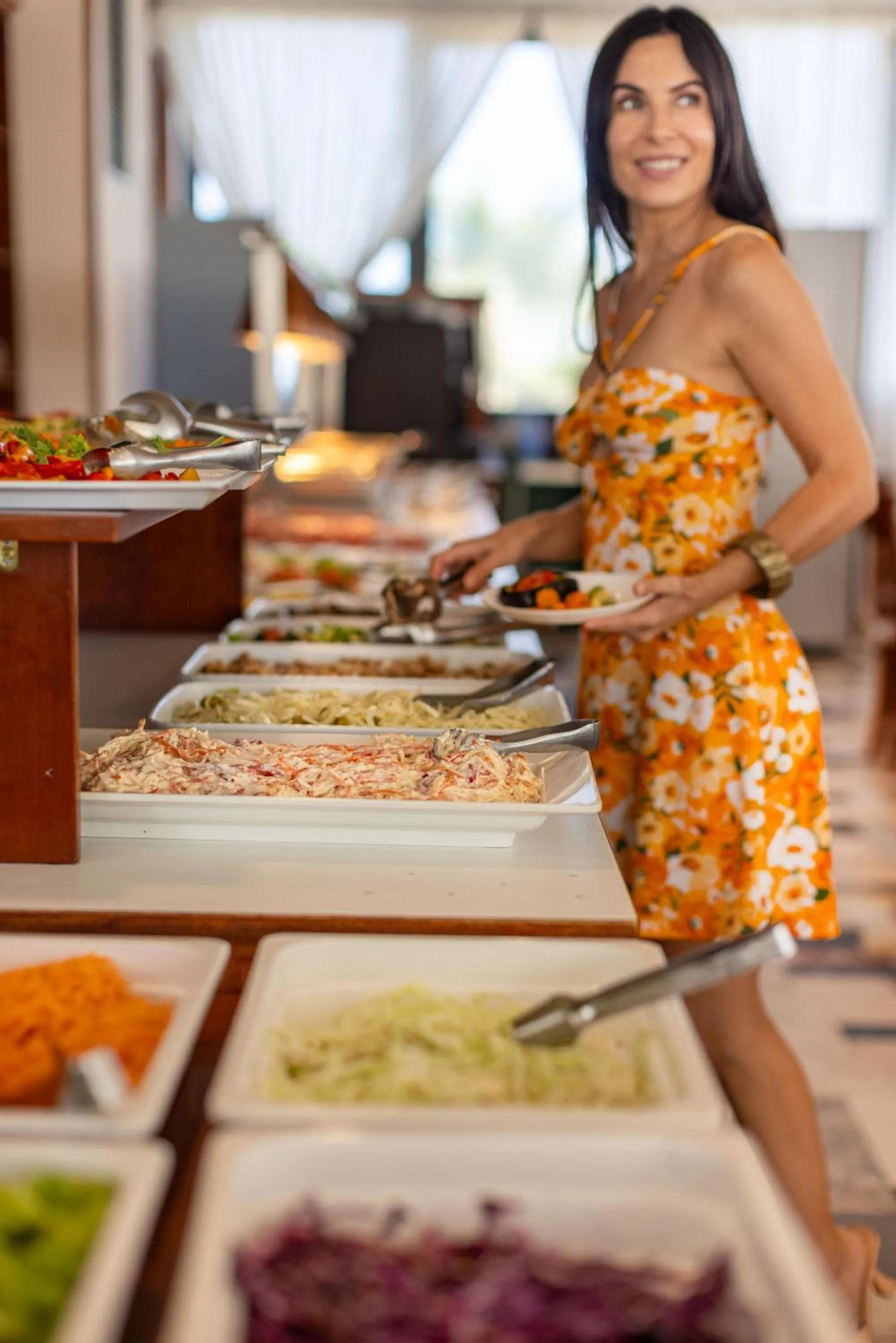 Restaurant/places to eat in Hotel Zeus