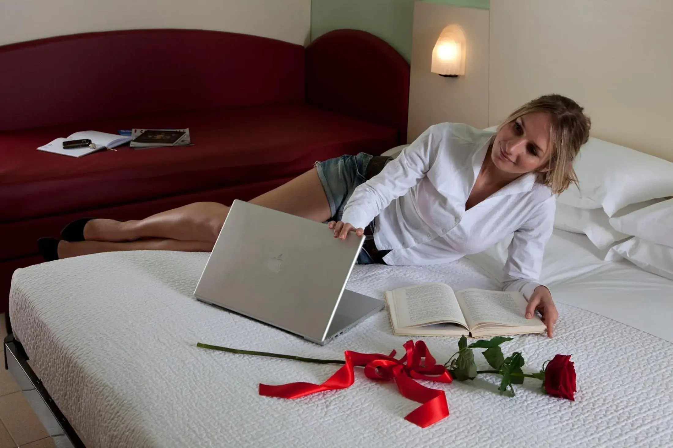 Bedroom, Bed in Hotel Zeus Bedroom, Bed in Hotel Zeus