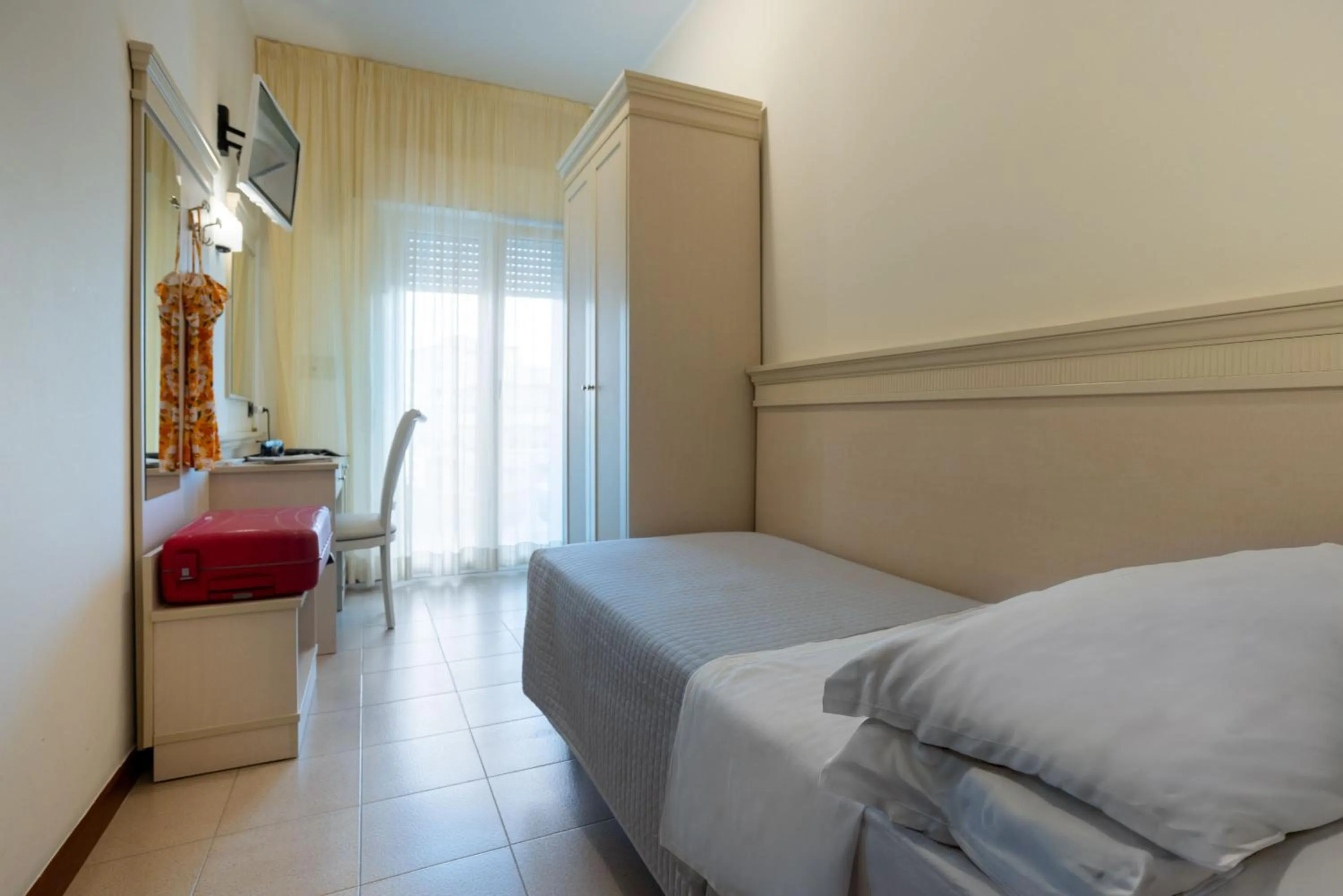 Bedroom, Bed in Hotel Zeus