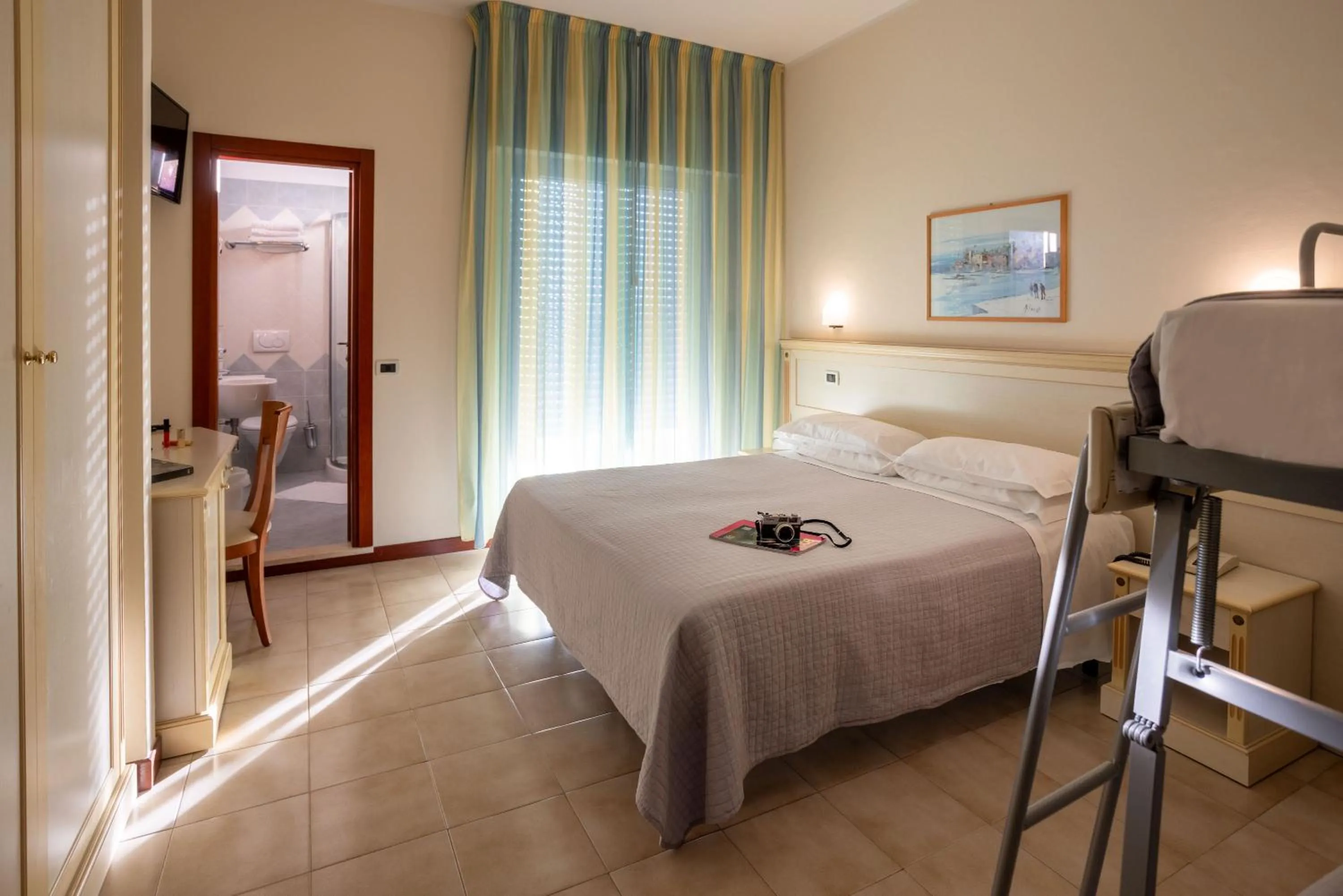 Bedroom, Bed in Hotel Zeus