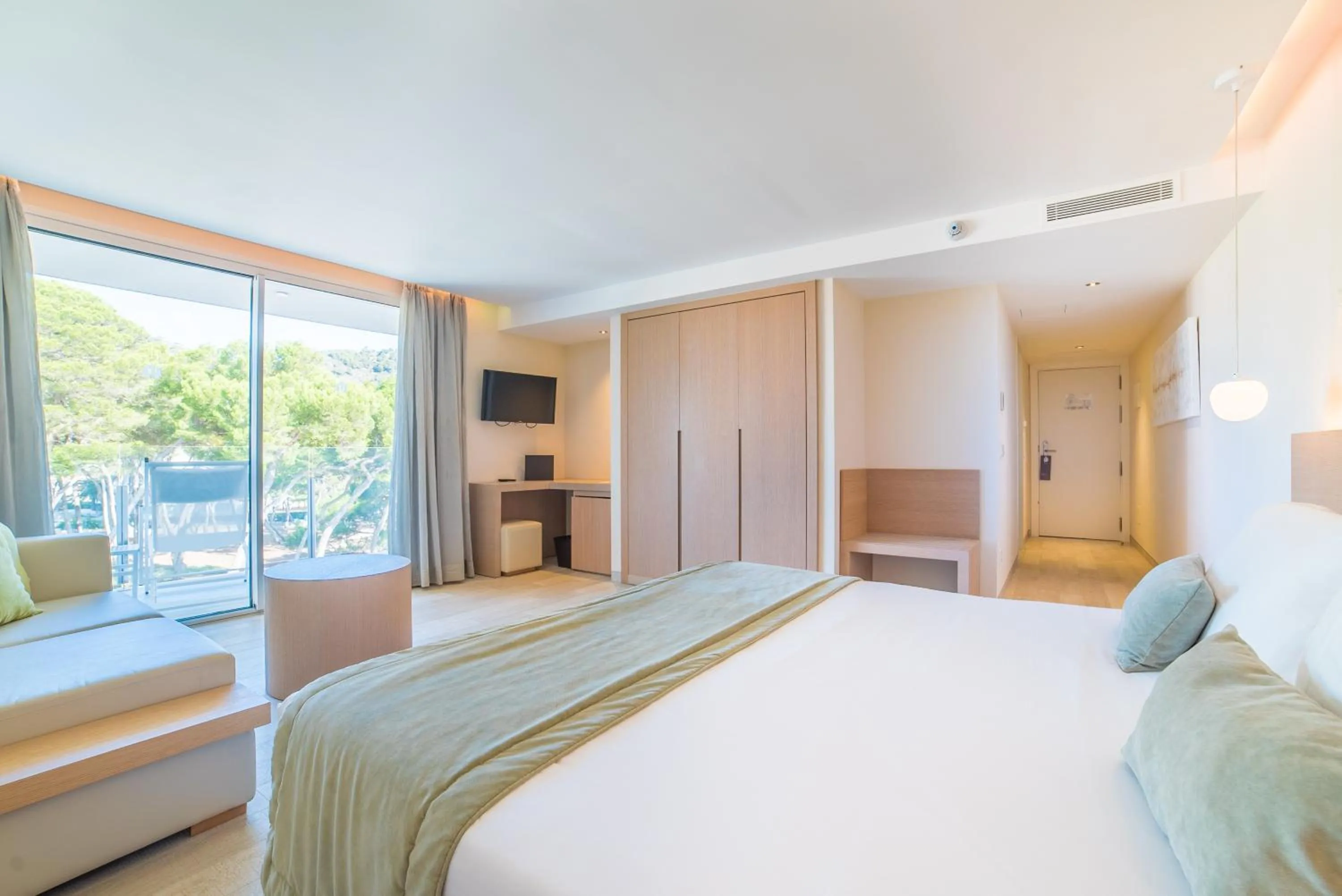 Bed in Melbeach Hotel & Spa - Adults Only