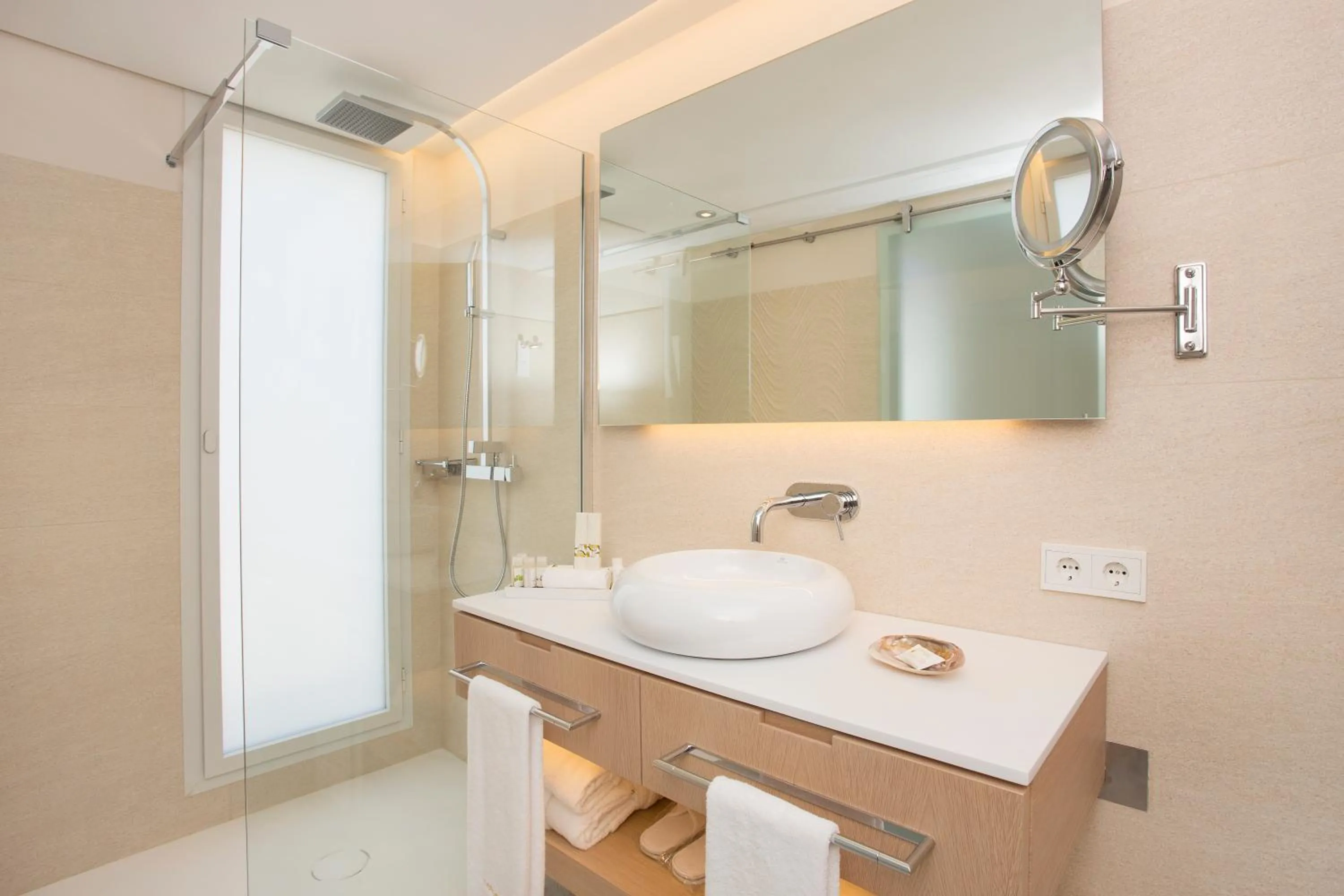 Bathroom in Melbeach Hotel & Spa - Adults Only