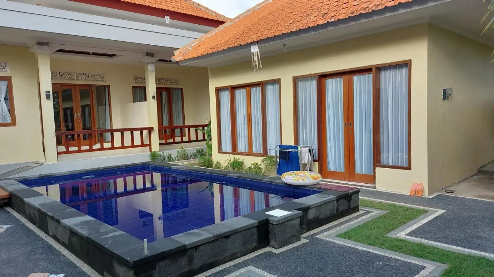 Property building in Pandawa Beach Homestay Property building in Pandawa Beach Homestay