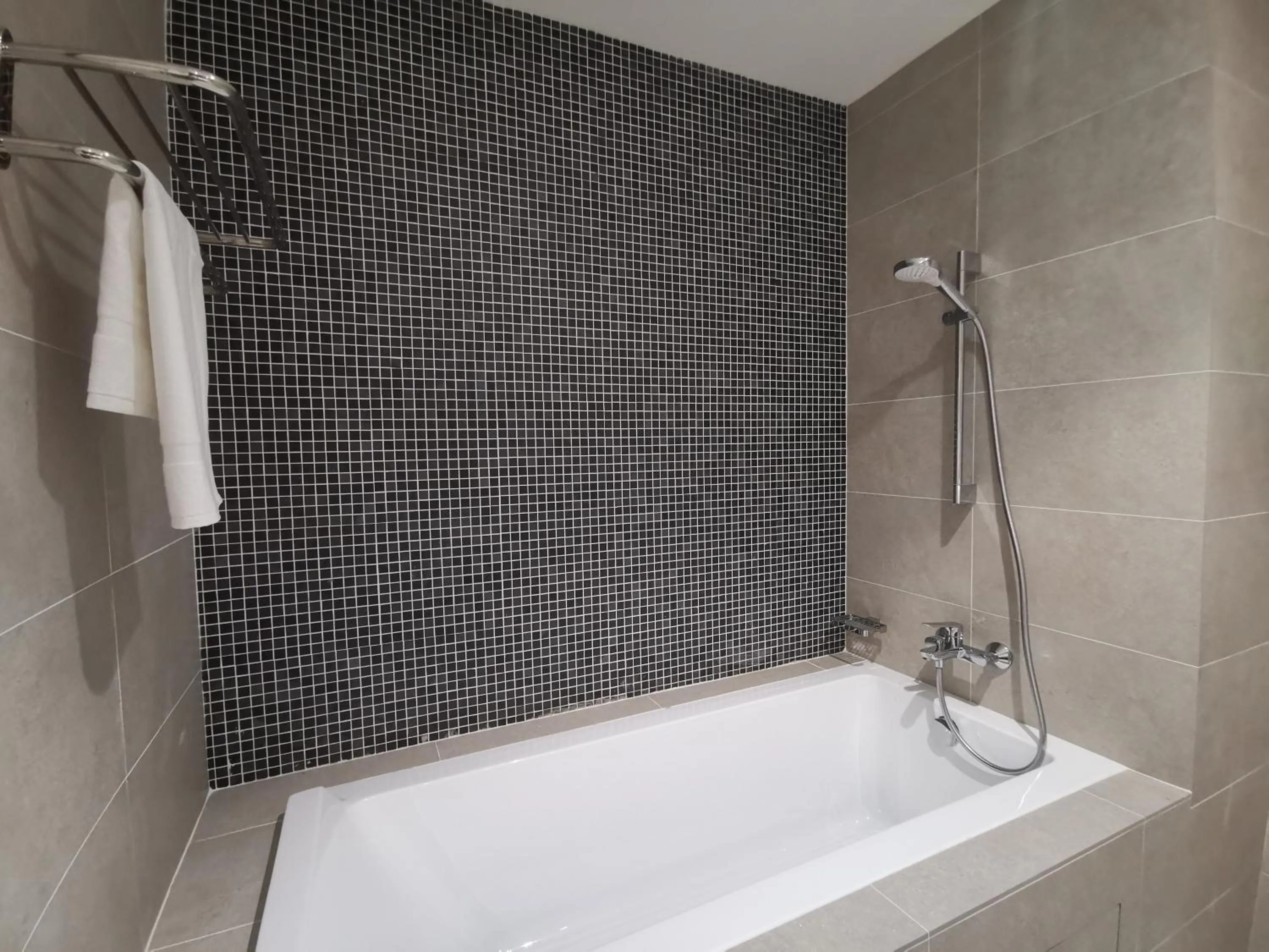 The Ooak Suites and Residence@ Kiara 163