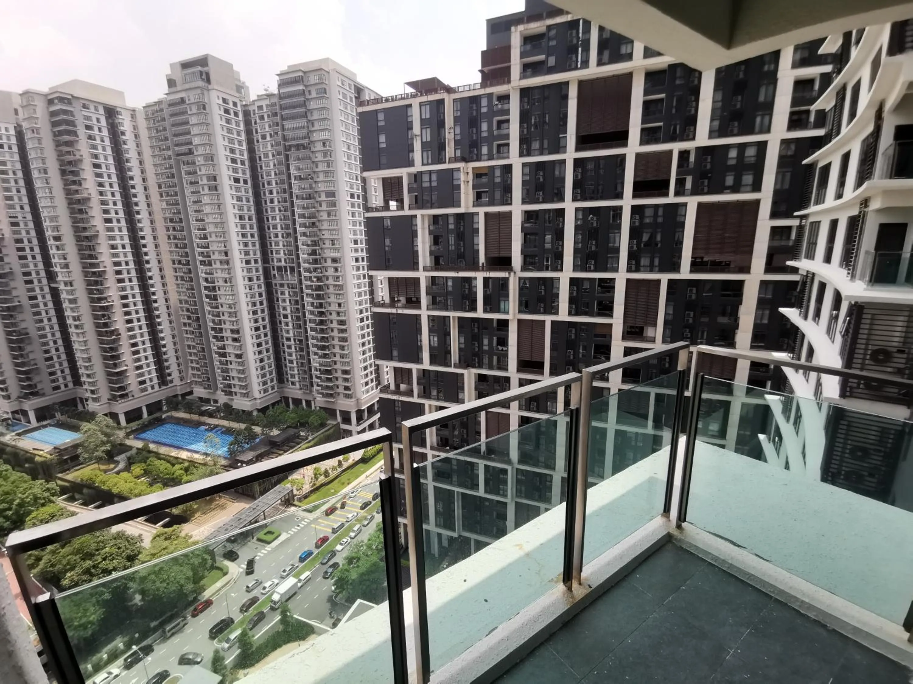 The Ooak Suites and Residence@ Kiara 163