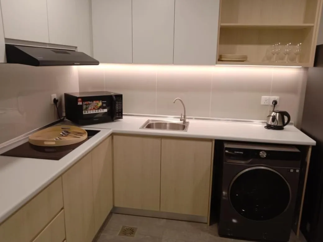 The Ooak Suites and Residence@ Kiara 163