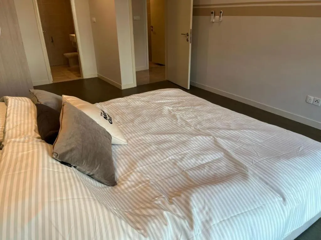 Bed in The Ooak Suites and Residence@ Kiara 163