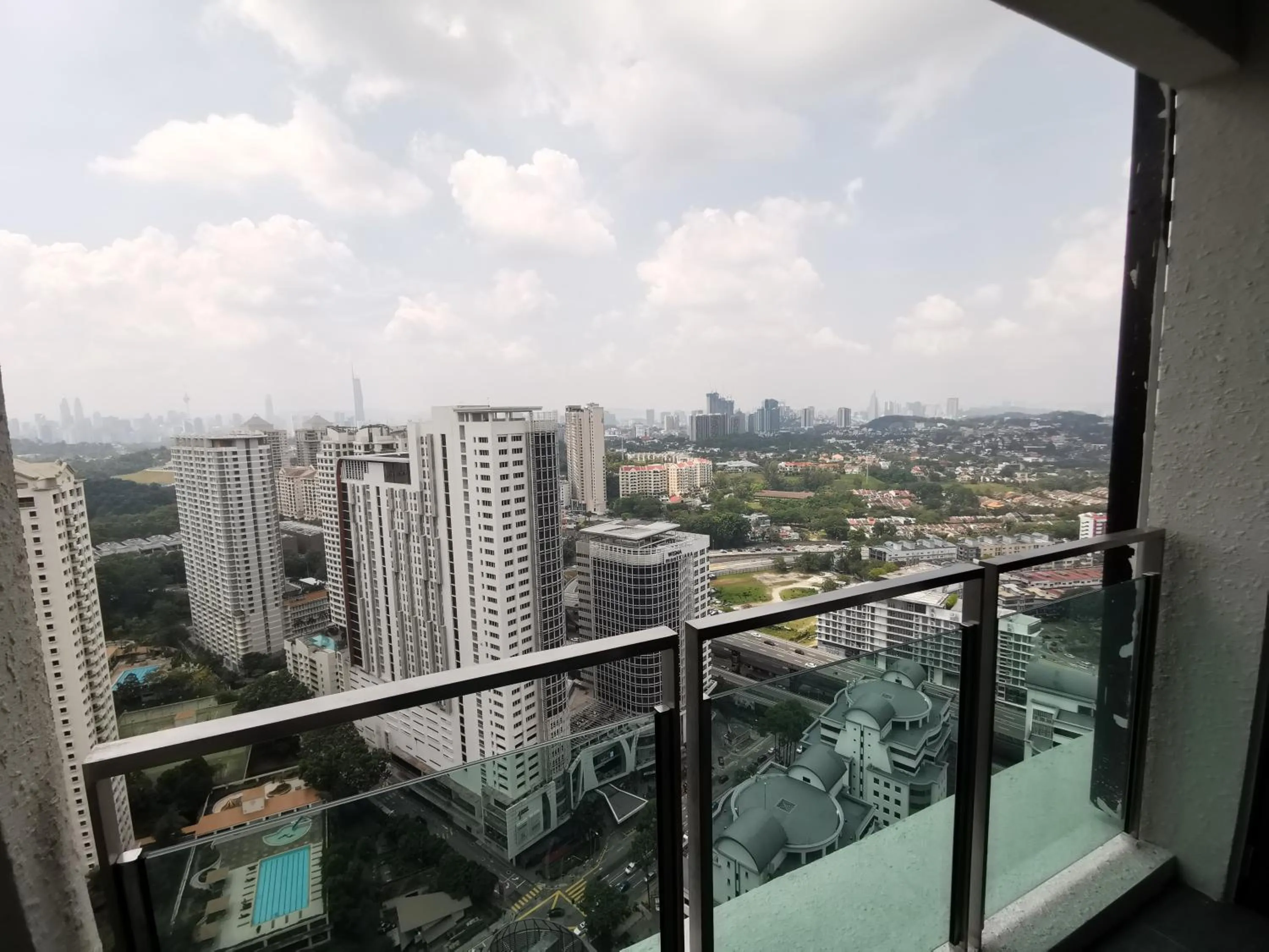 The Ooak Suites and Residence@ Kiara 163