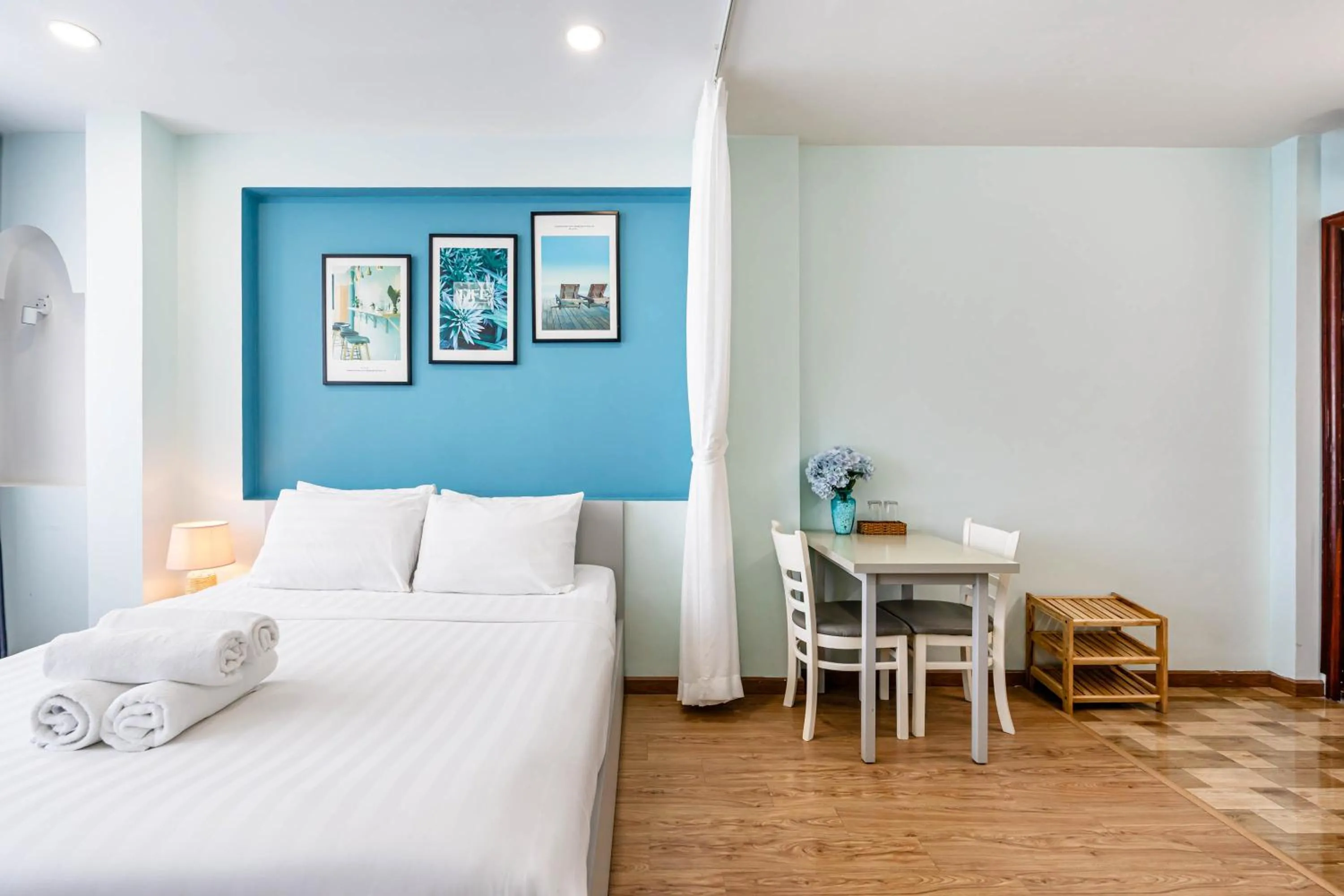 hair dresser, Bed in We Home Nguyen Trai