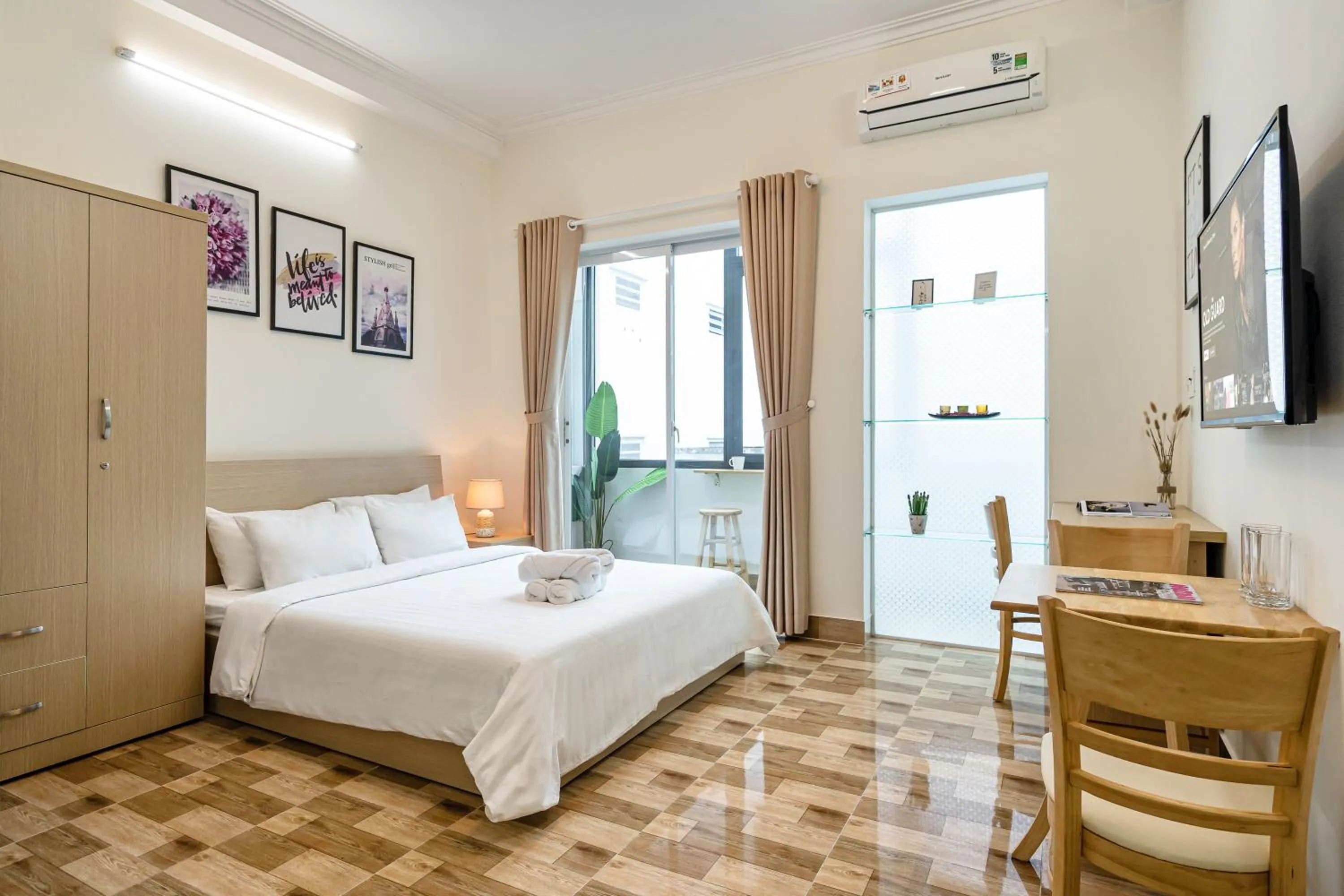 Photo of the whole room, Bed in We Home Nguyen Trai