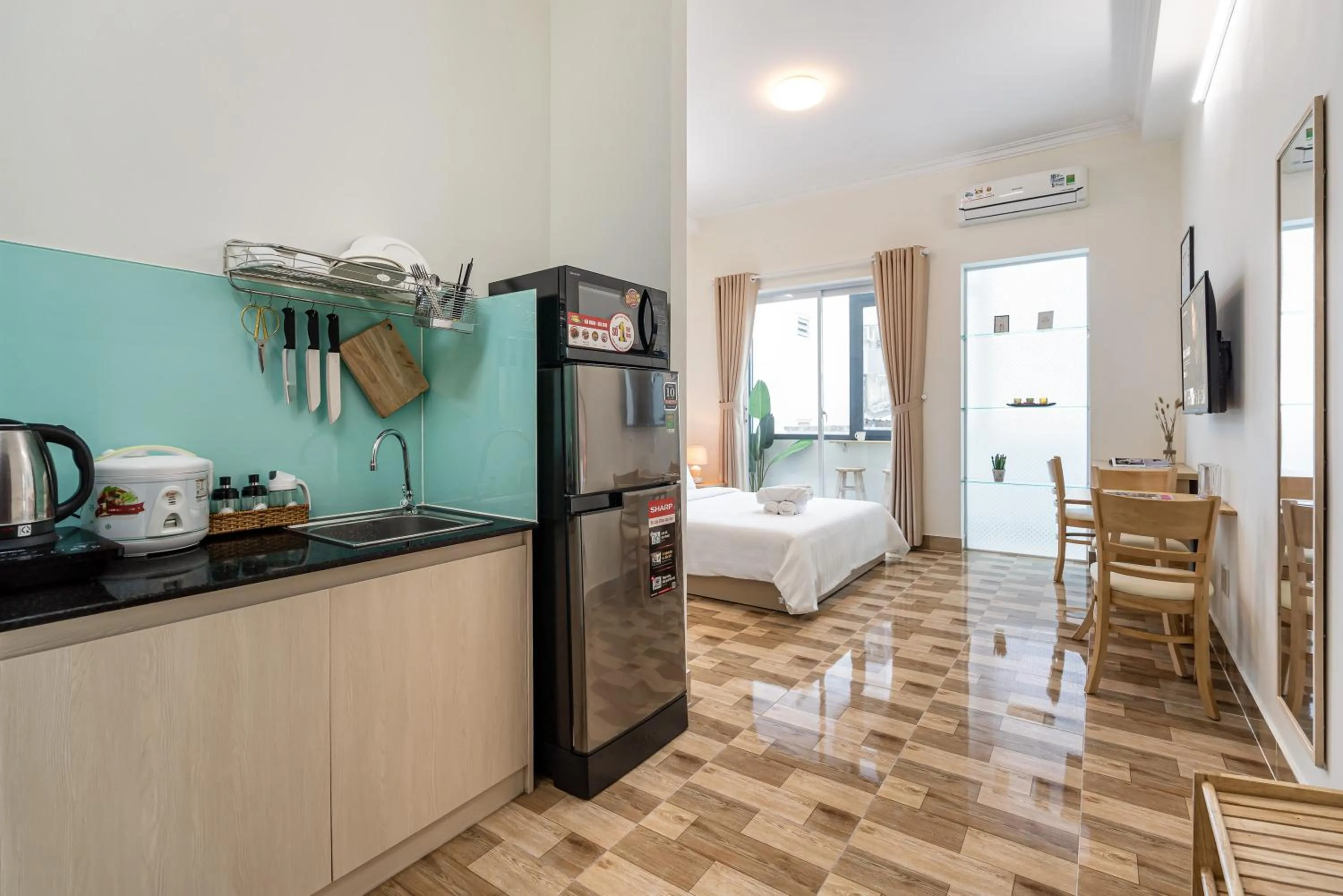 Communal kitchen, Bed in We Home Nguyen Trai