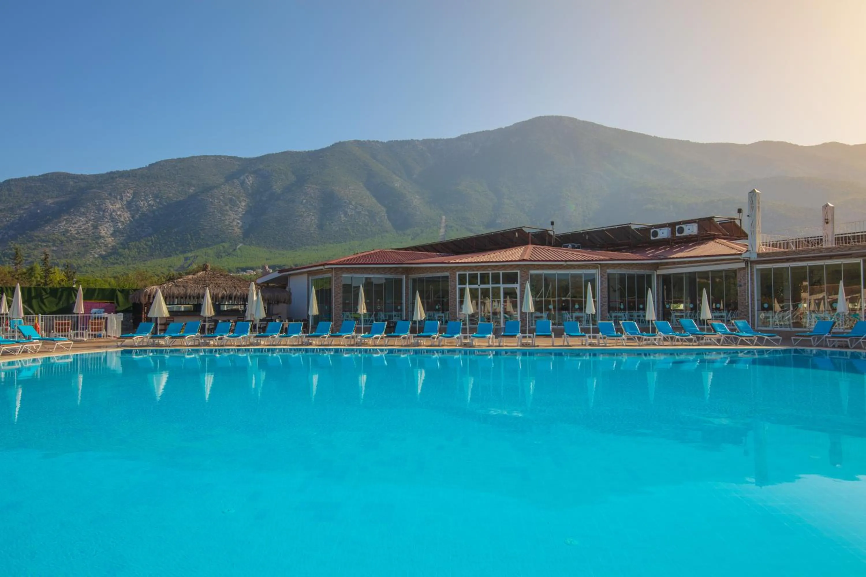 Swimming pool in Sahra Su Holiday Village & SPA