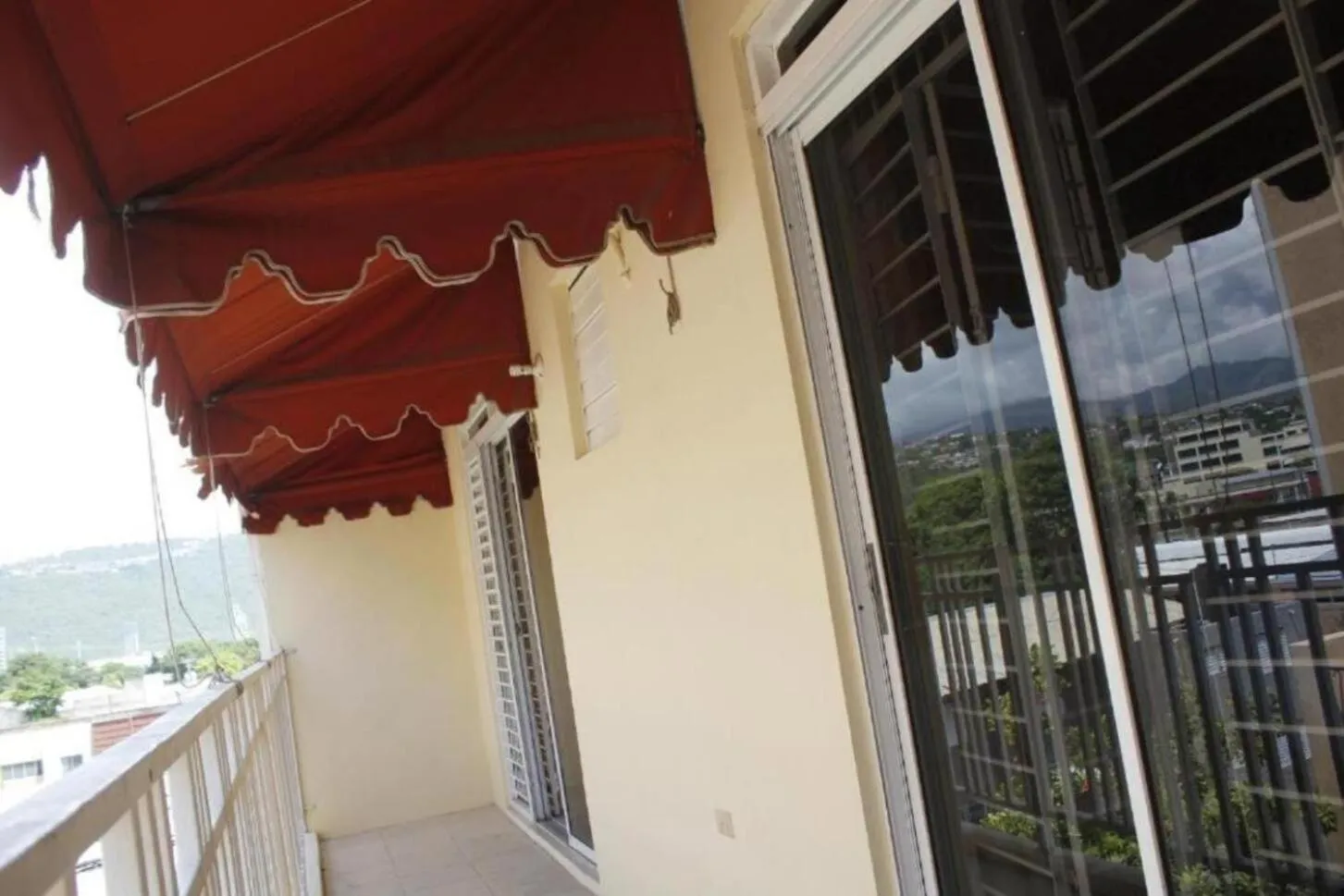 Coffee/tea facilities in Sweet Kensville @ New Kingston