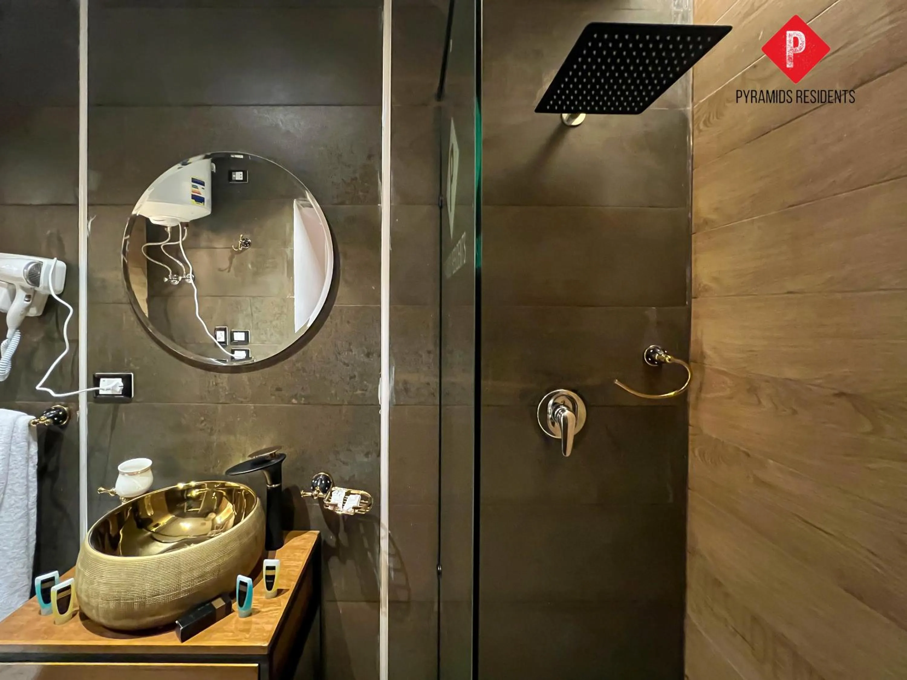 Bathroom in Pyramids View Guest House