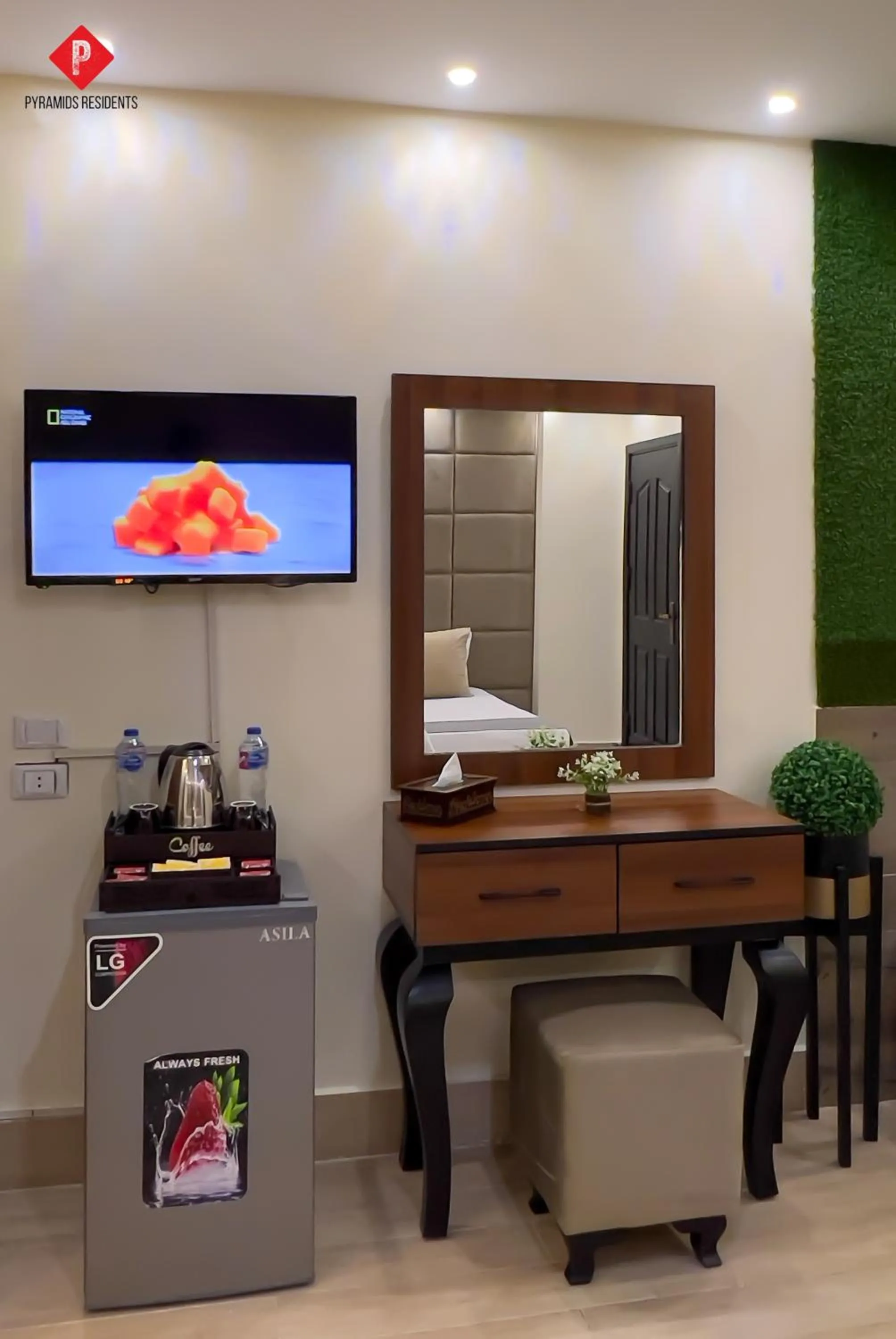 TV and multimedia in Pyramids View Guest House