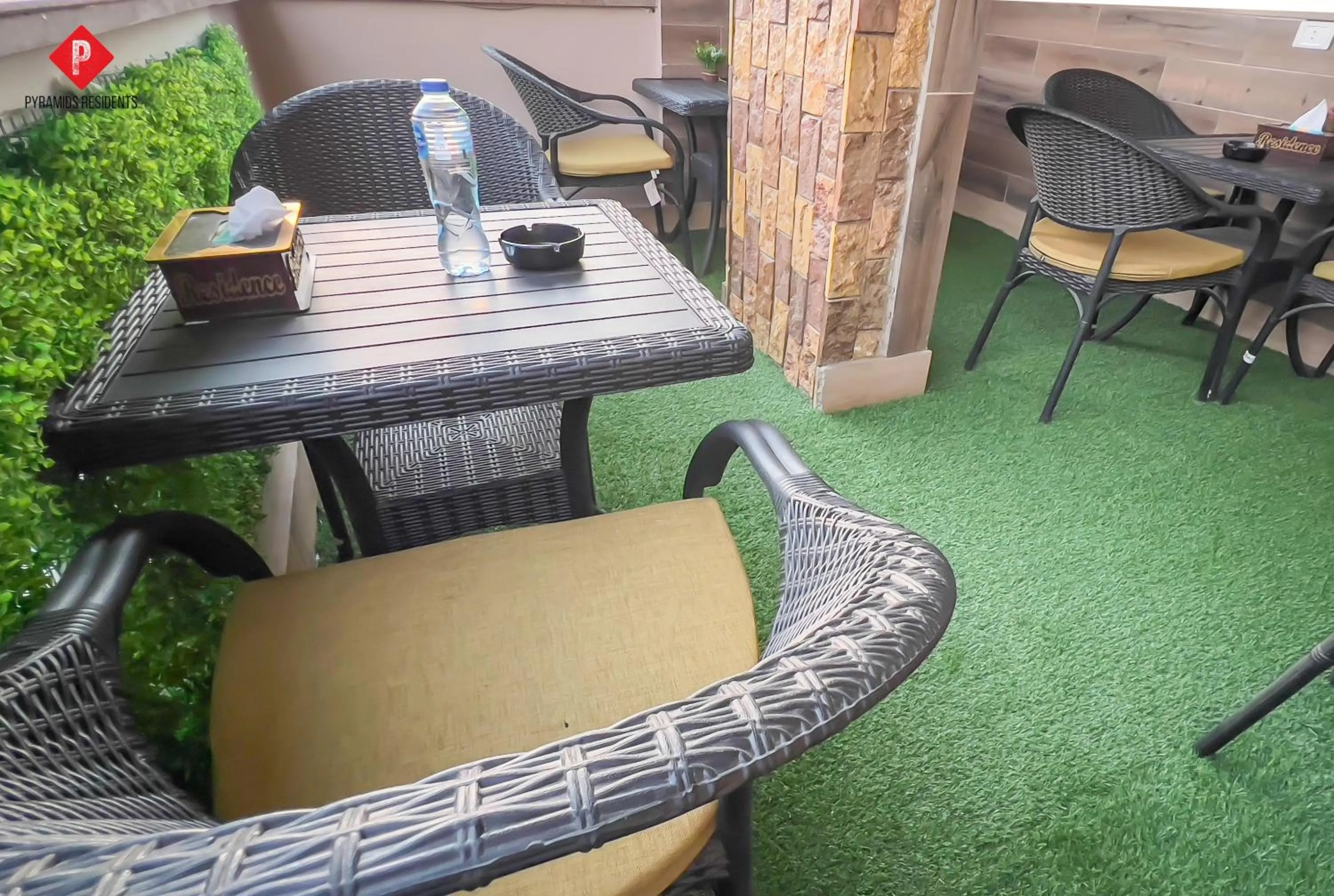 Restaurant/places to eat in Pyramids View Guest House