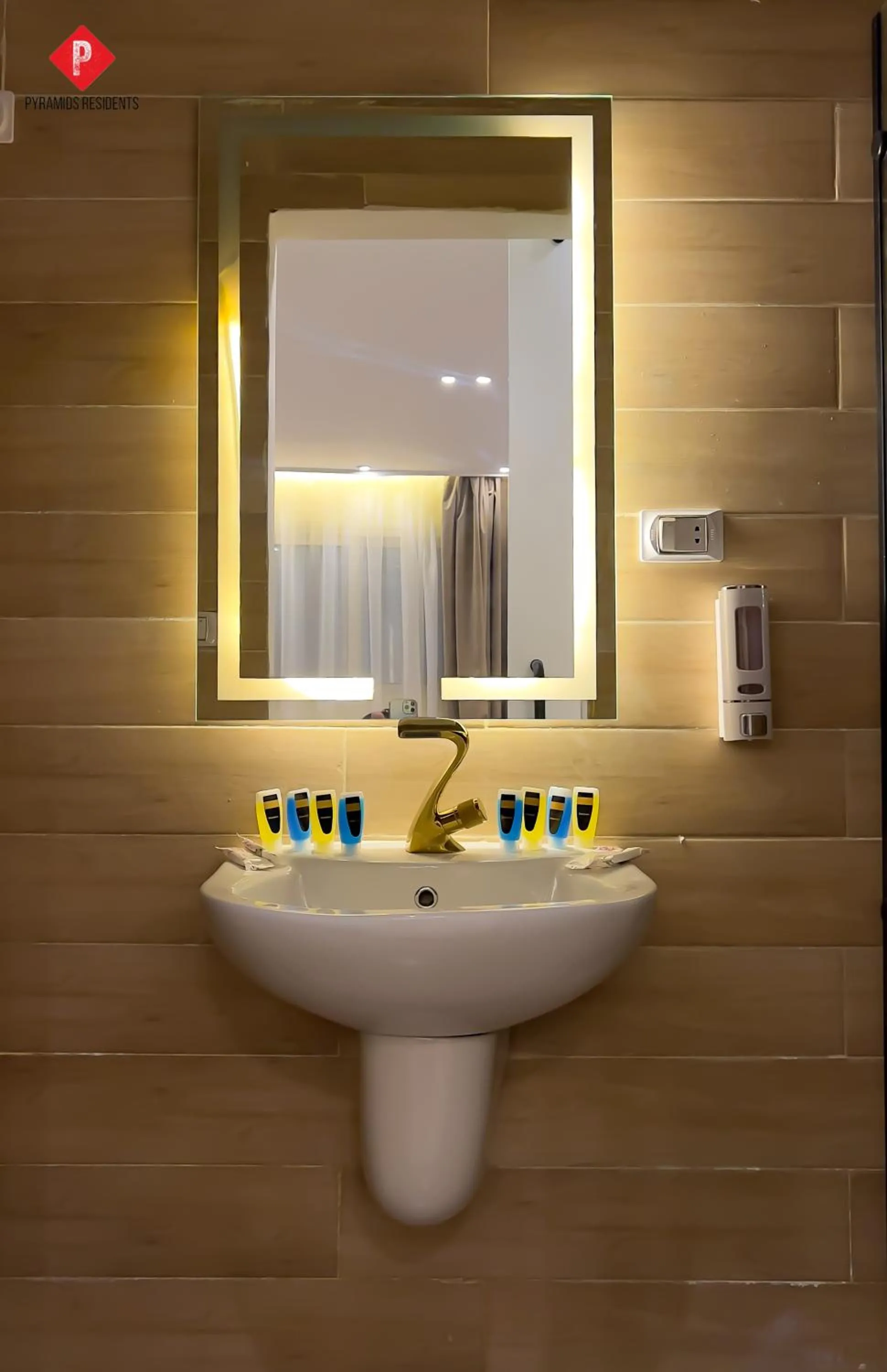 Toilet in Pyramids View Guest House