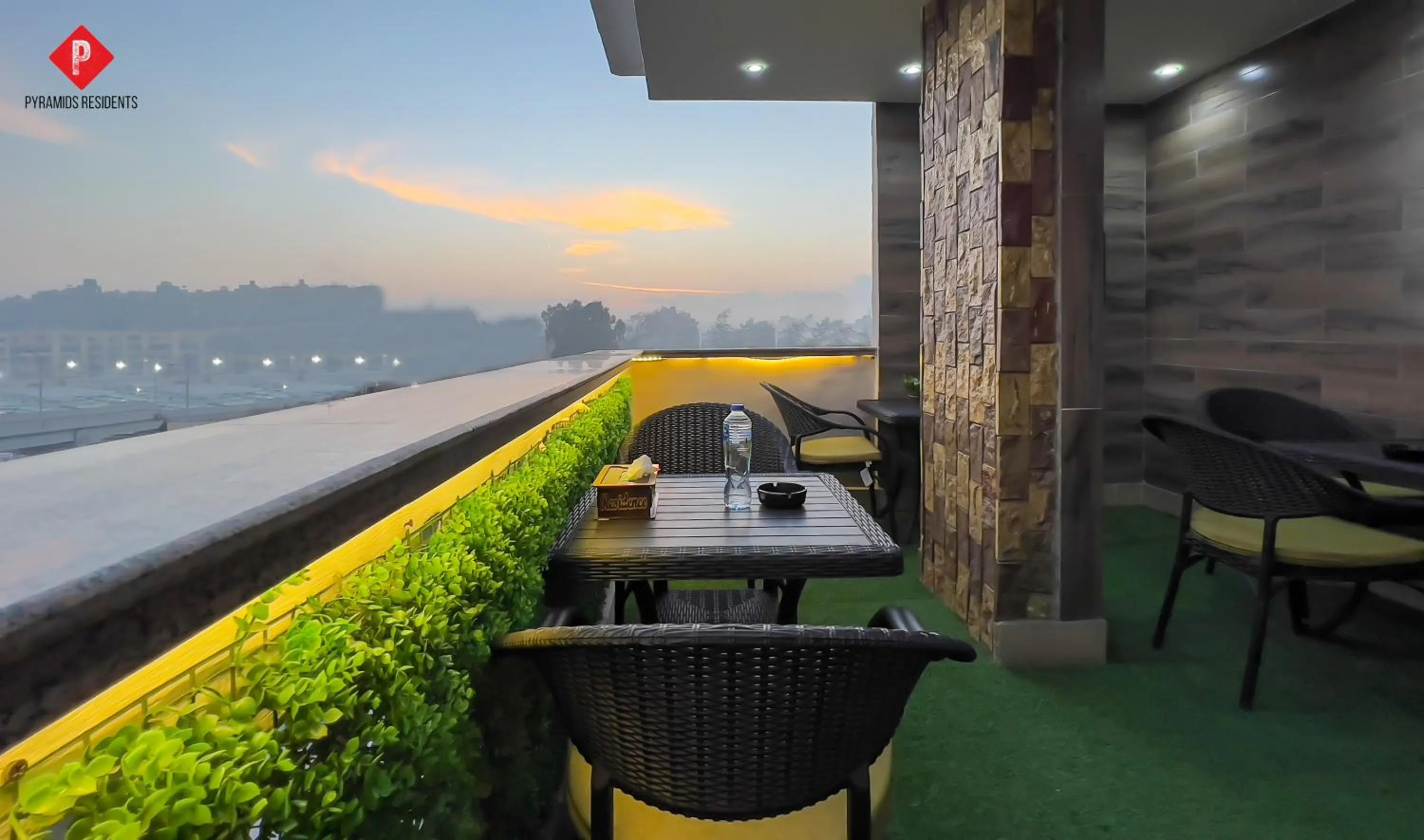 Restaurant/places to eat in Pyramids View Guest House