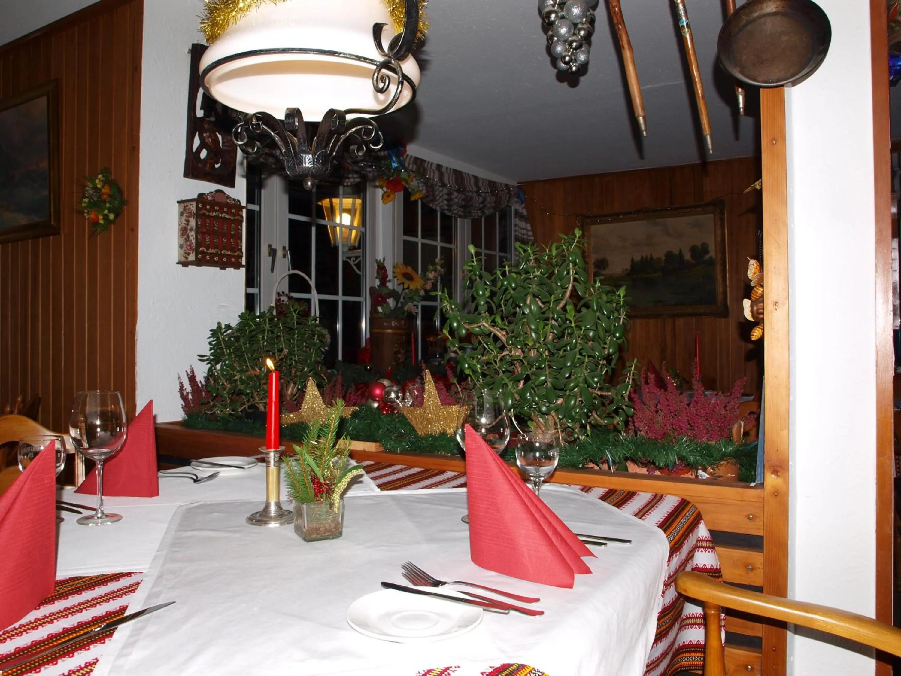 Restaurant/places to eat in Waldhotel Lemberg