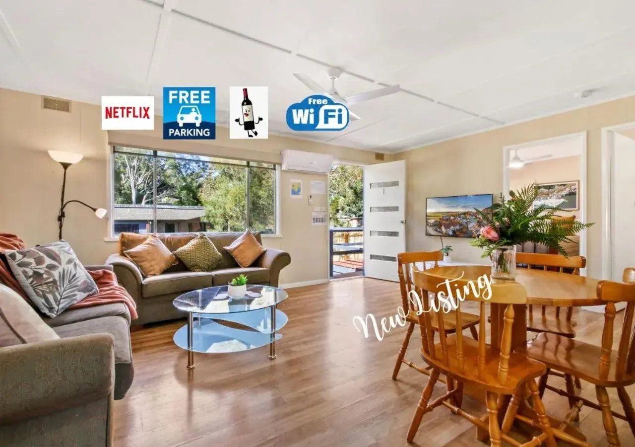 Metung Akora 2Bdrm Apartment 1 - Pets & Boats welcome! Close to Town, Free Wifi & Netflix Metung Akora 2Bdrm Apartment 1 - Pets & Boats welcome! Close to Town, Free Wifi & Netflix