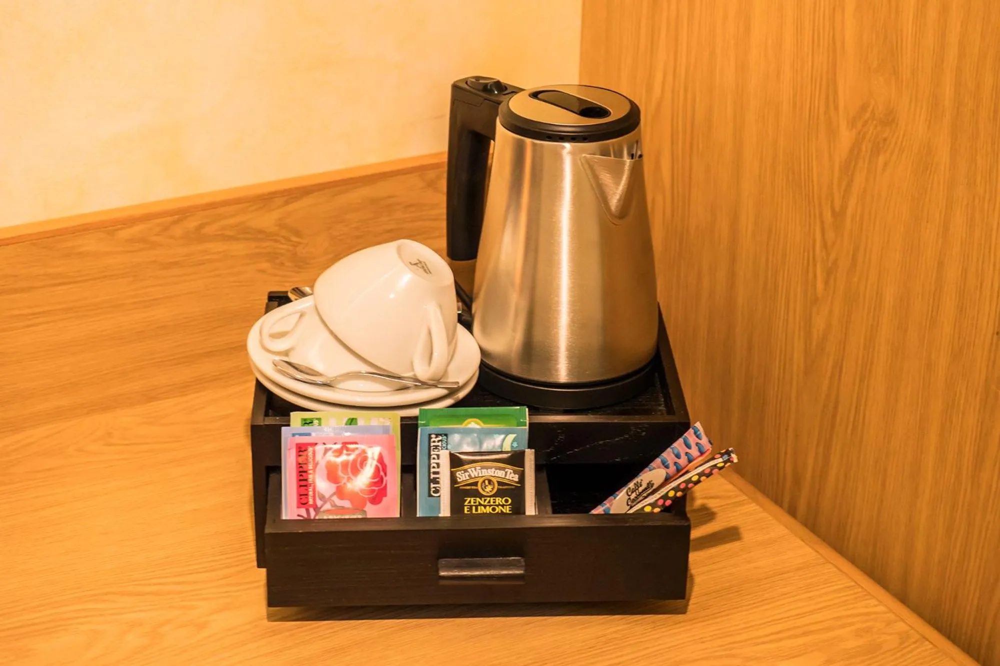 Coffee/tea facilities in Hotel Vega Perugia