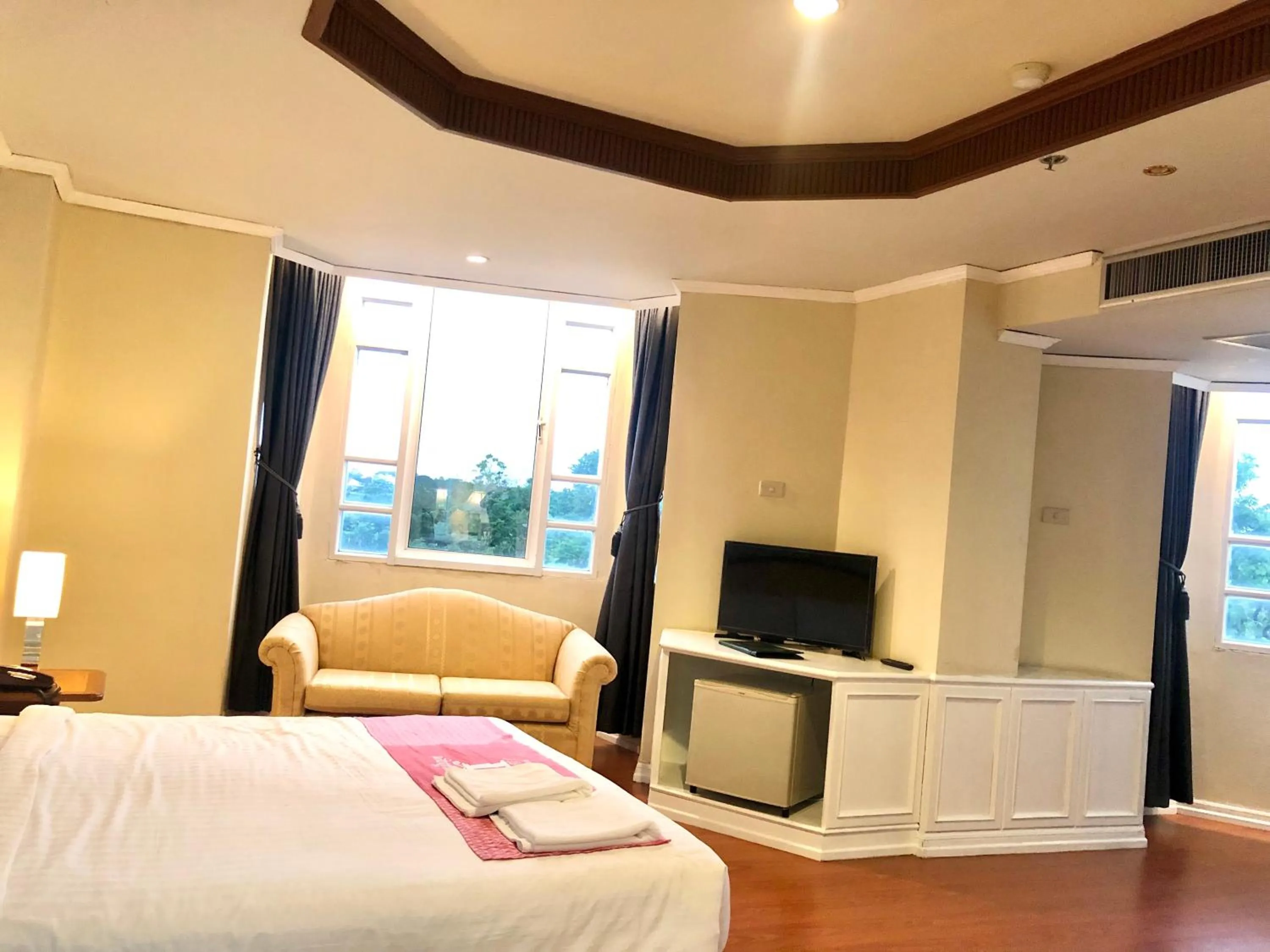 Bed in Hermitage Hotel Korat-SHA