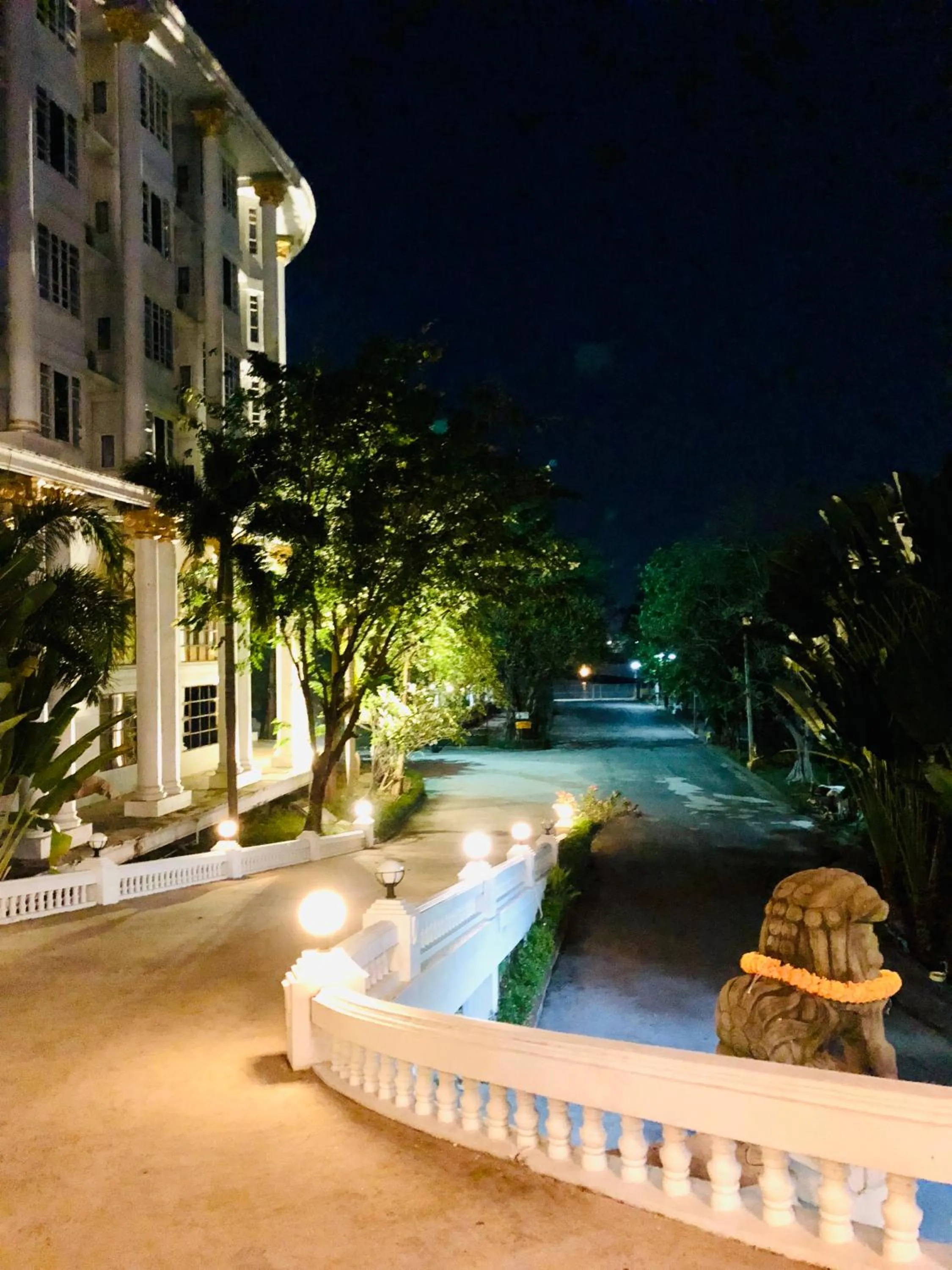 Hermitage Hotel Korat-SHA