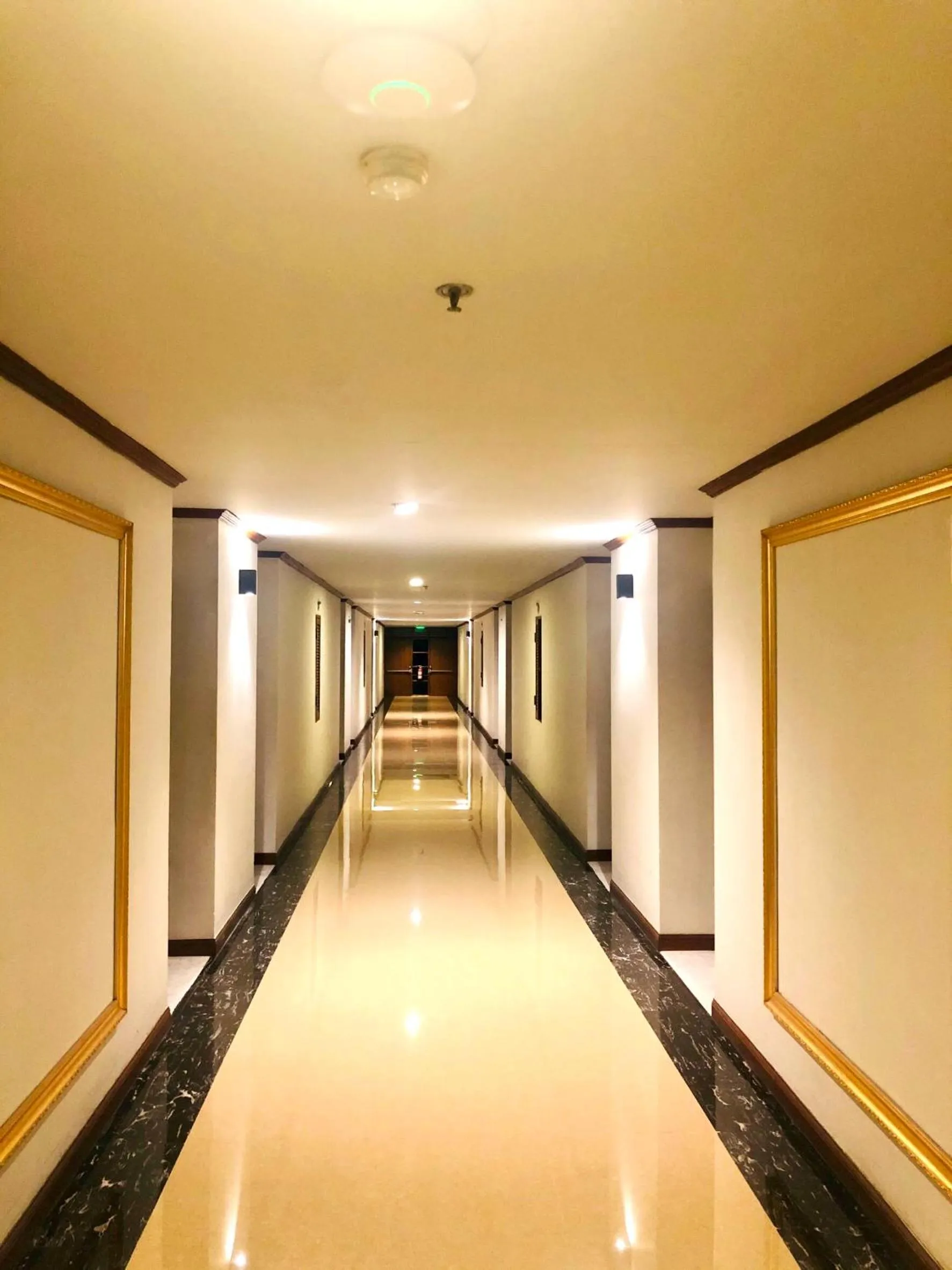 Hermitage Hotel Korat-SHA