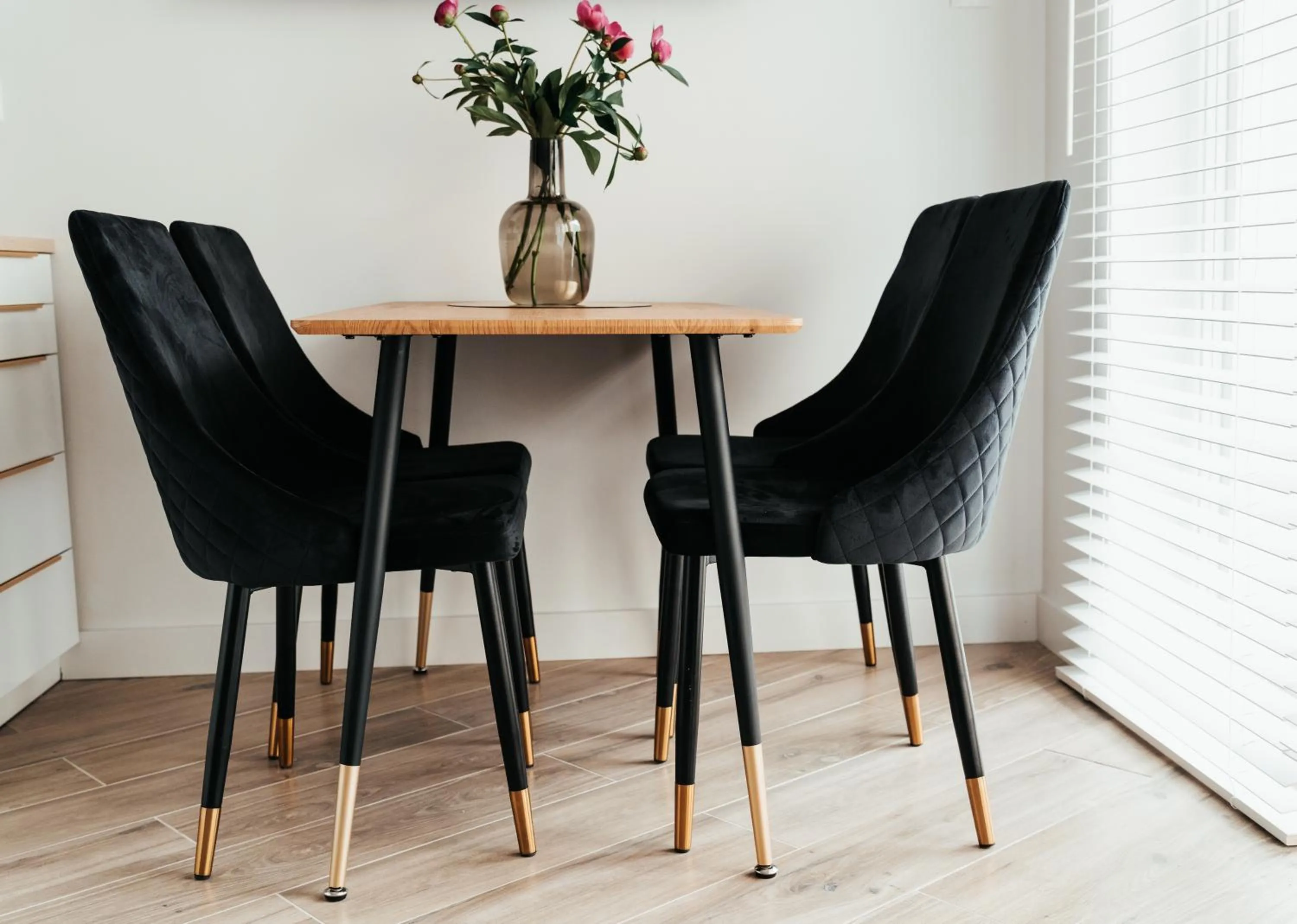 Dining area in Studio Mrągowo