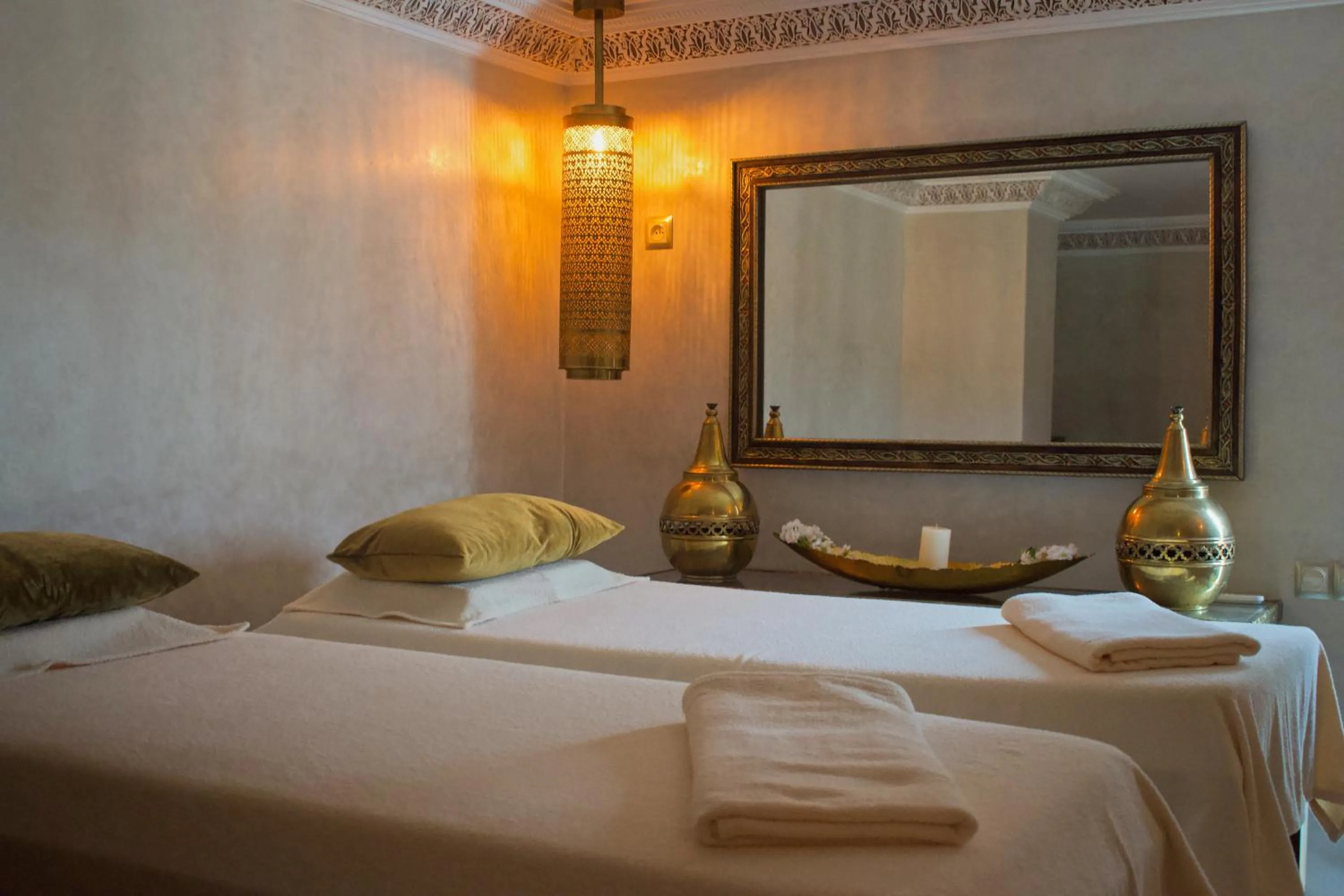 Massage, Bed in Perlekech Riad & Spa