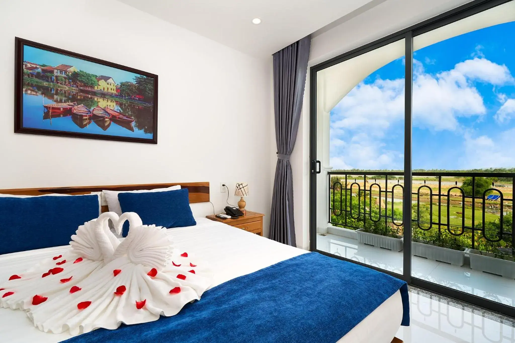 Bed in Hoi An Legend Charm Boutique Hoi An Hotel Bed in Hoi An Legend Charm Boutique Hoi An Hotel