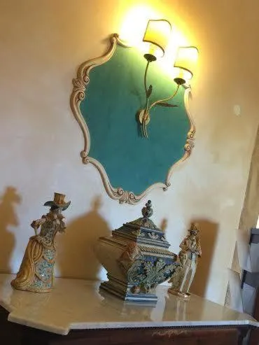 Decorative detail in Hotel Il Podere