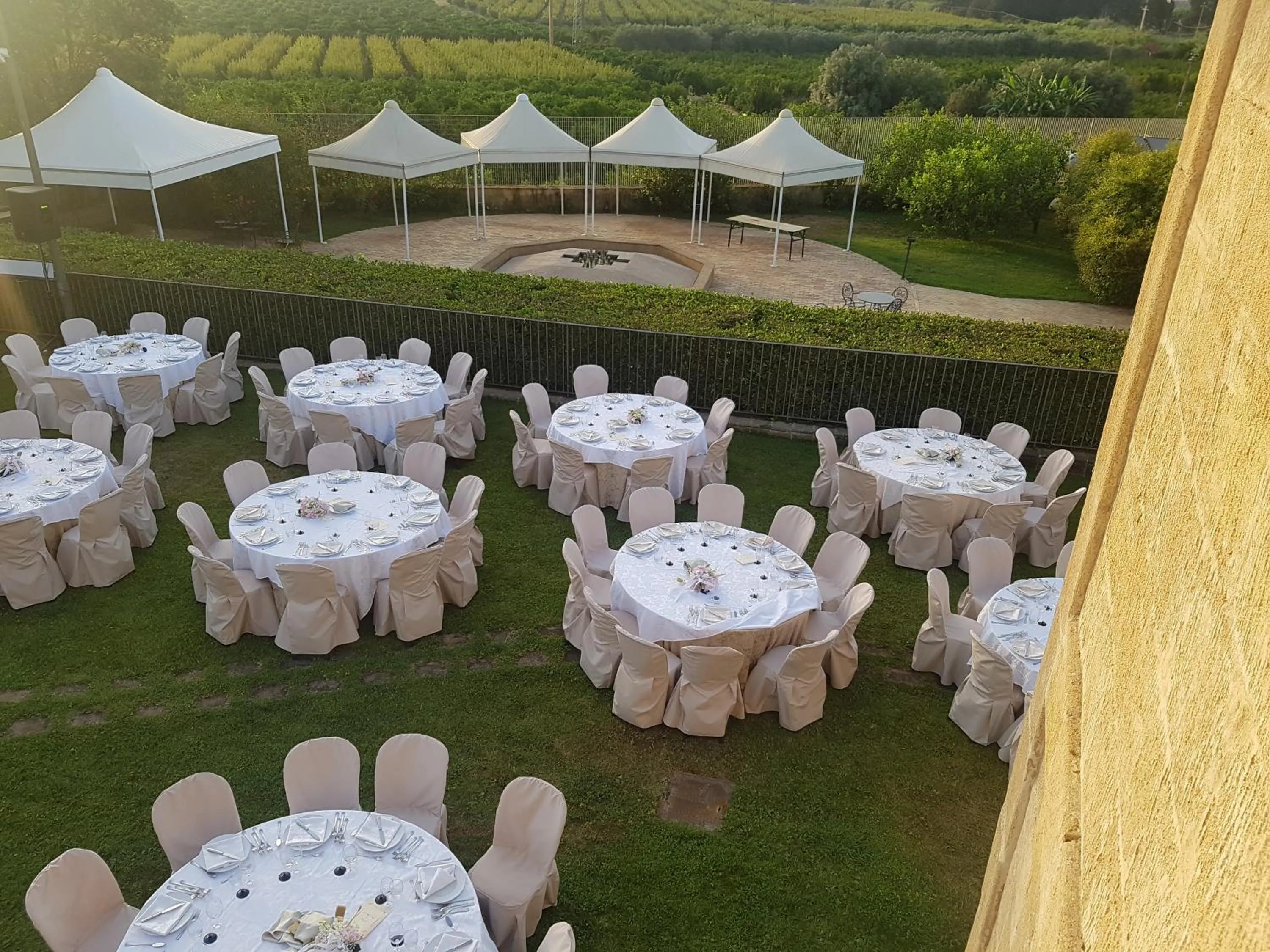 Evening entertainment in Hotel Il Podere