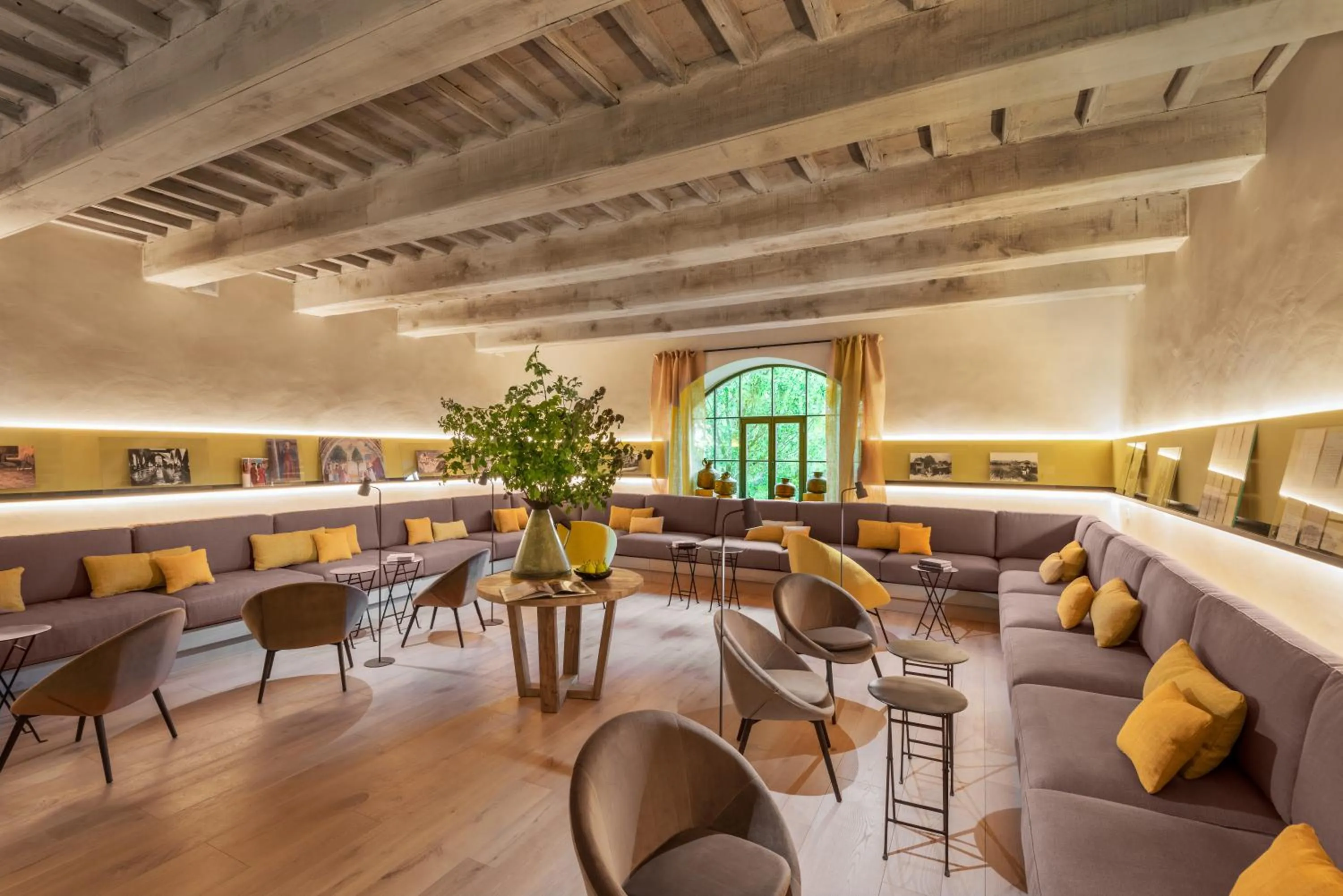 Meeting/conference room in Badia di Pomaio