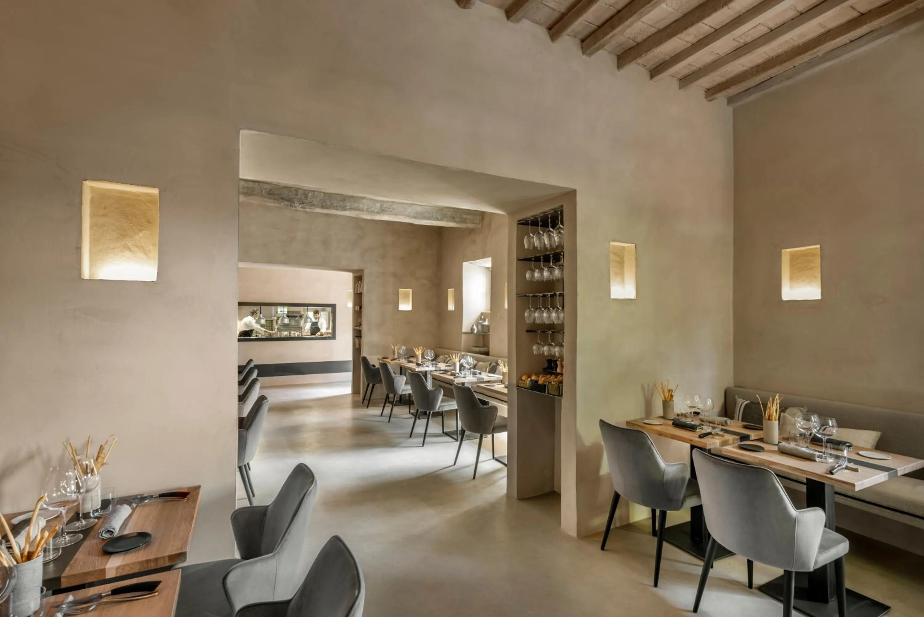 Restaurant/places to eat in Badia di Pomaio