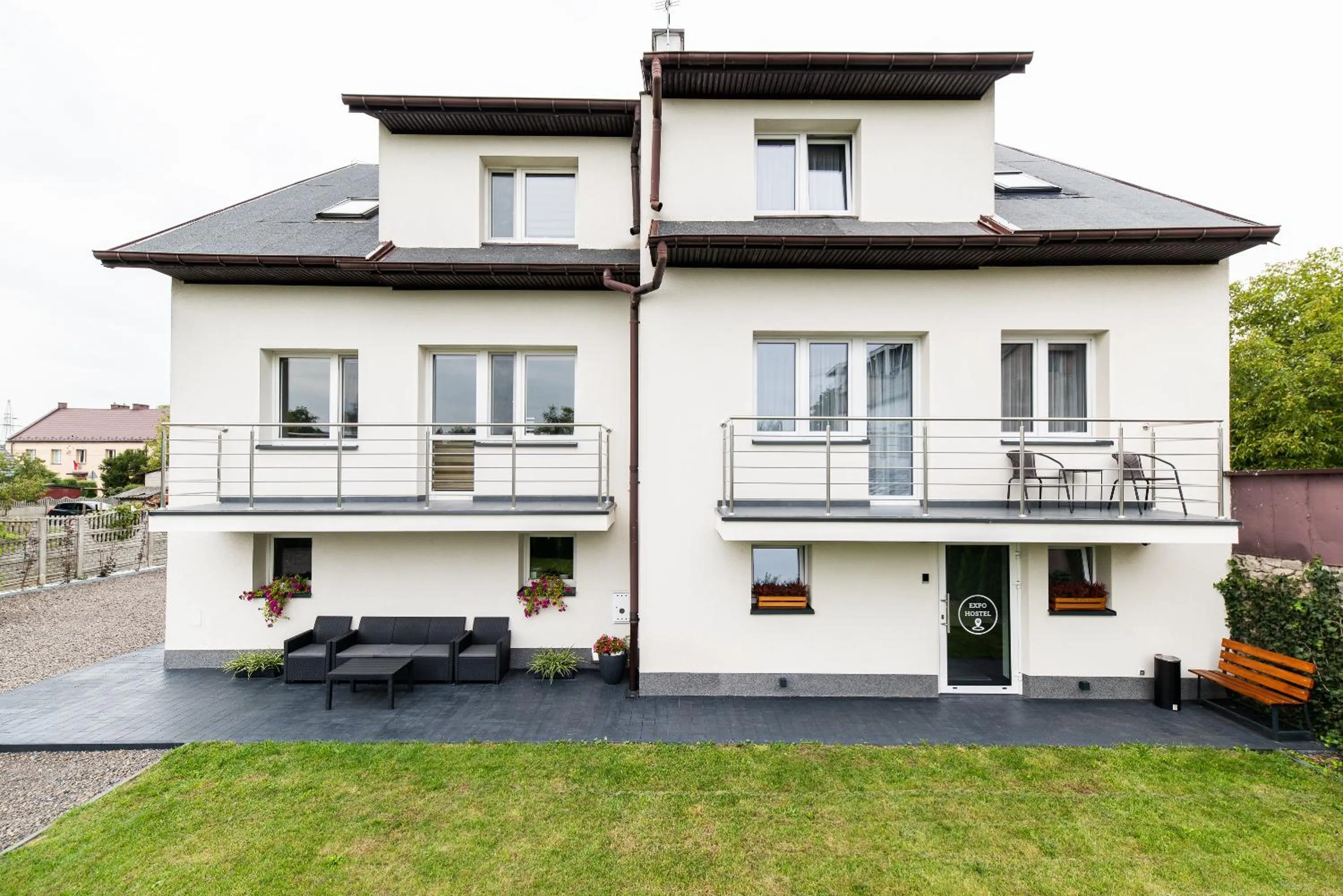 Property building in EXPO HOSTEL