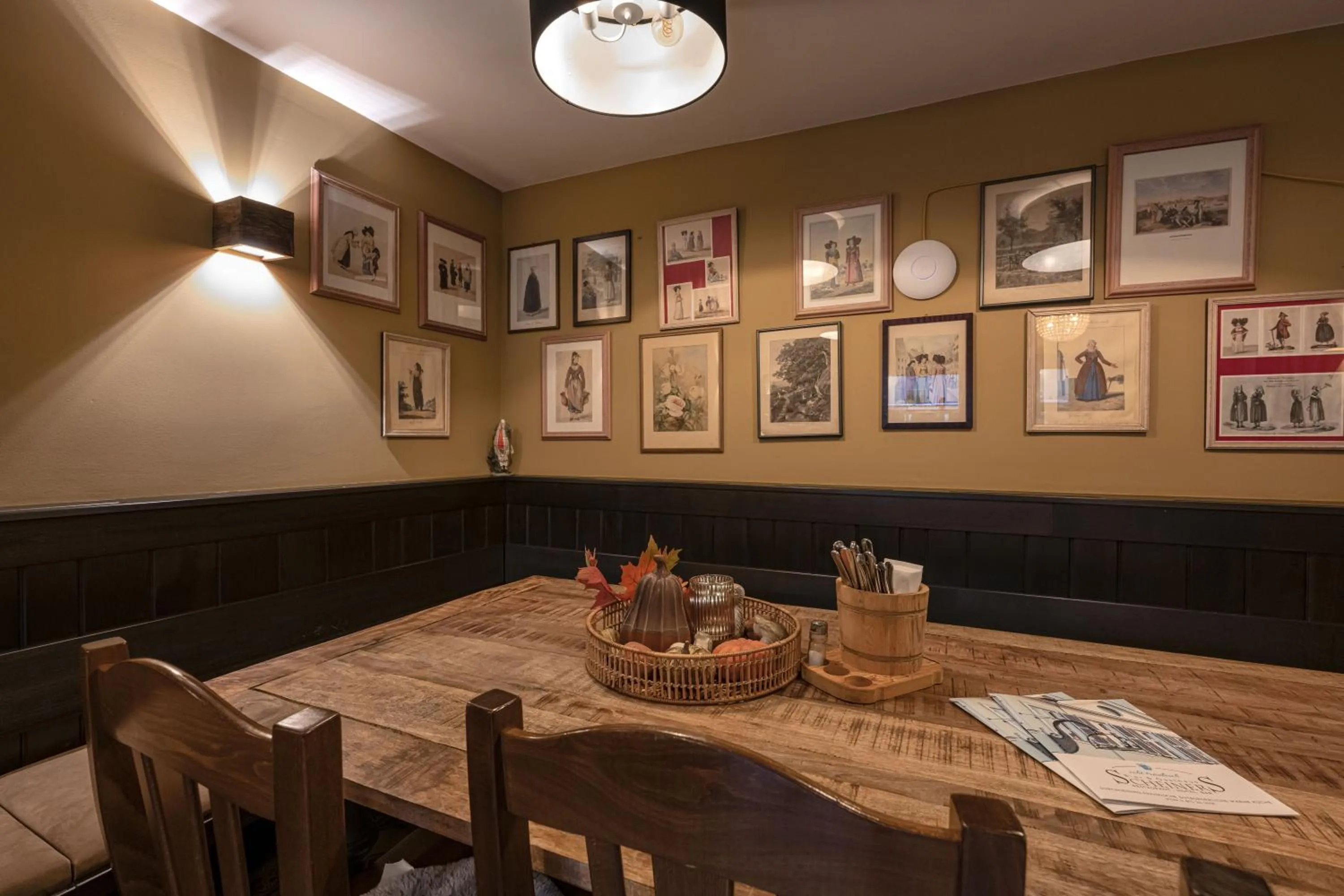 Restaurant/places to eat in Hotel Am Dom