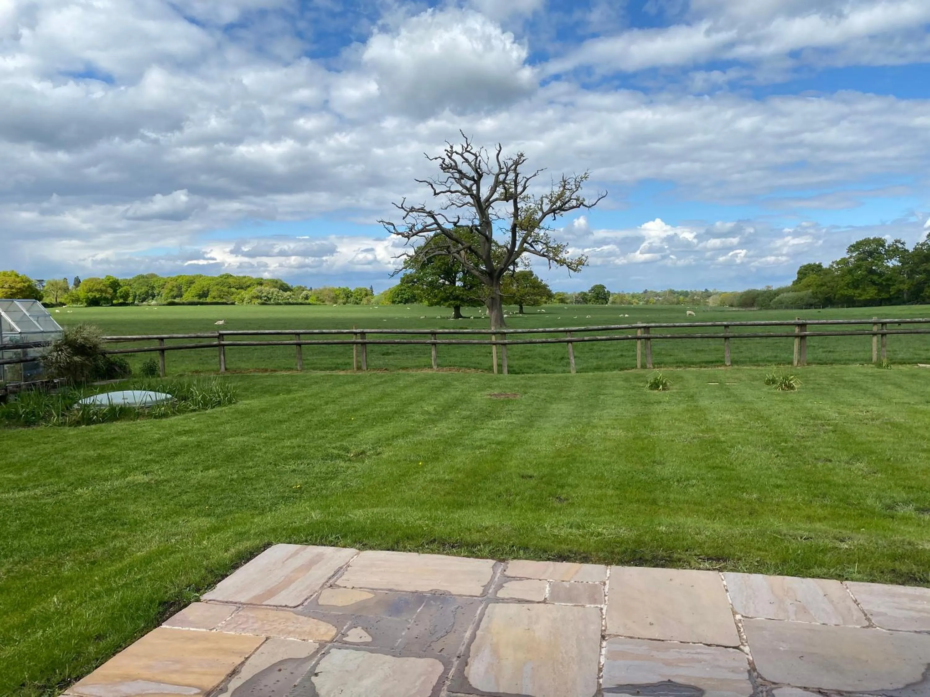 Natural landscape in Private Entry Double bedroom with beautiful views!