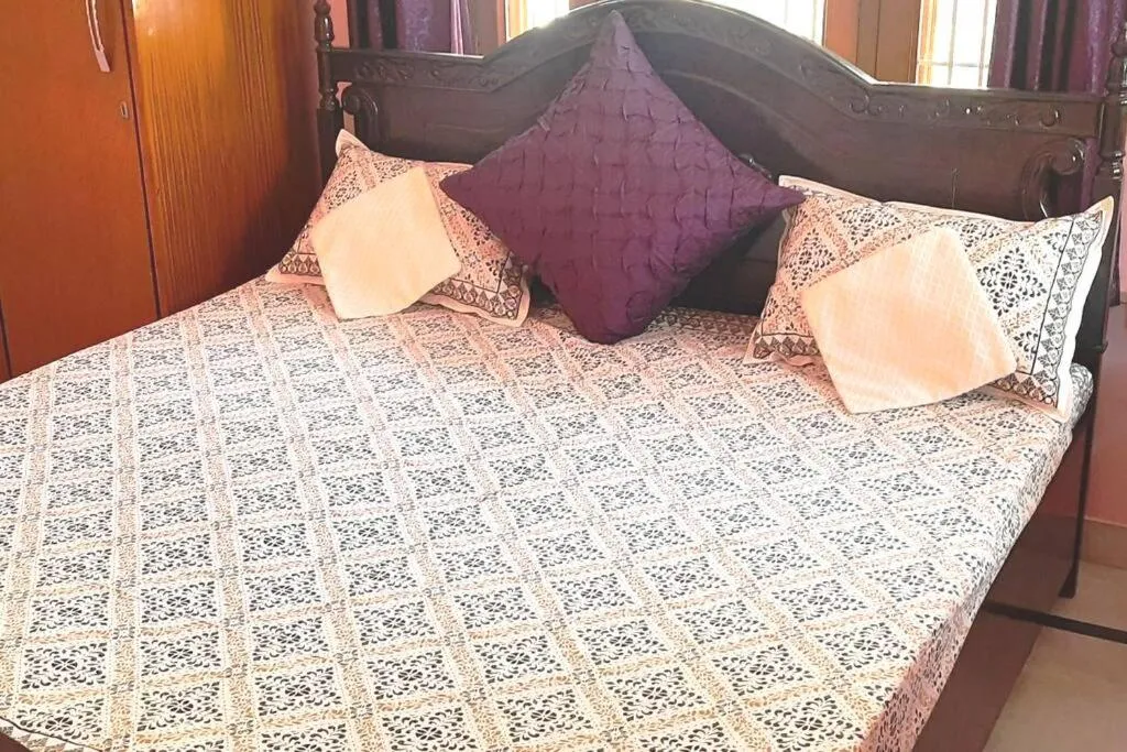 Bed in Padmalayabnb