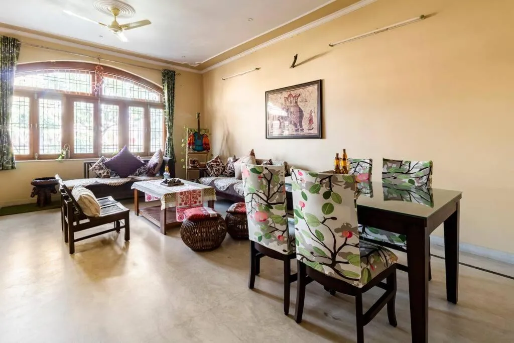 Living room in Padmalayabnb