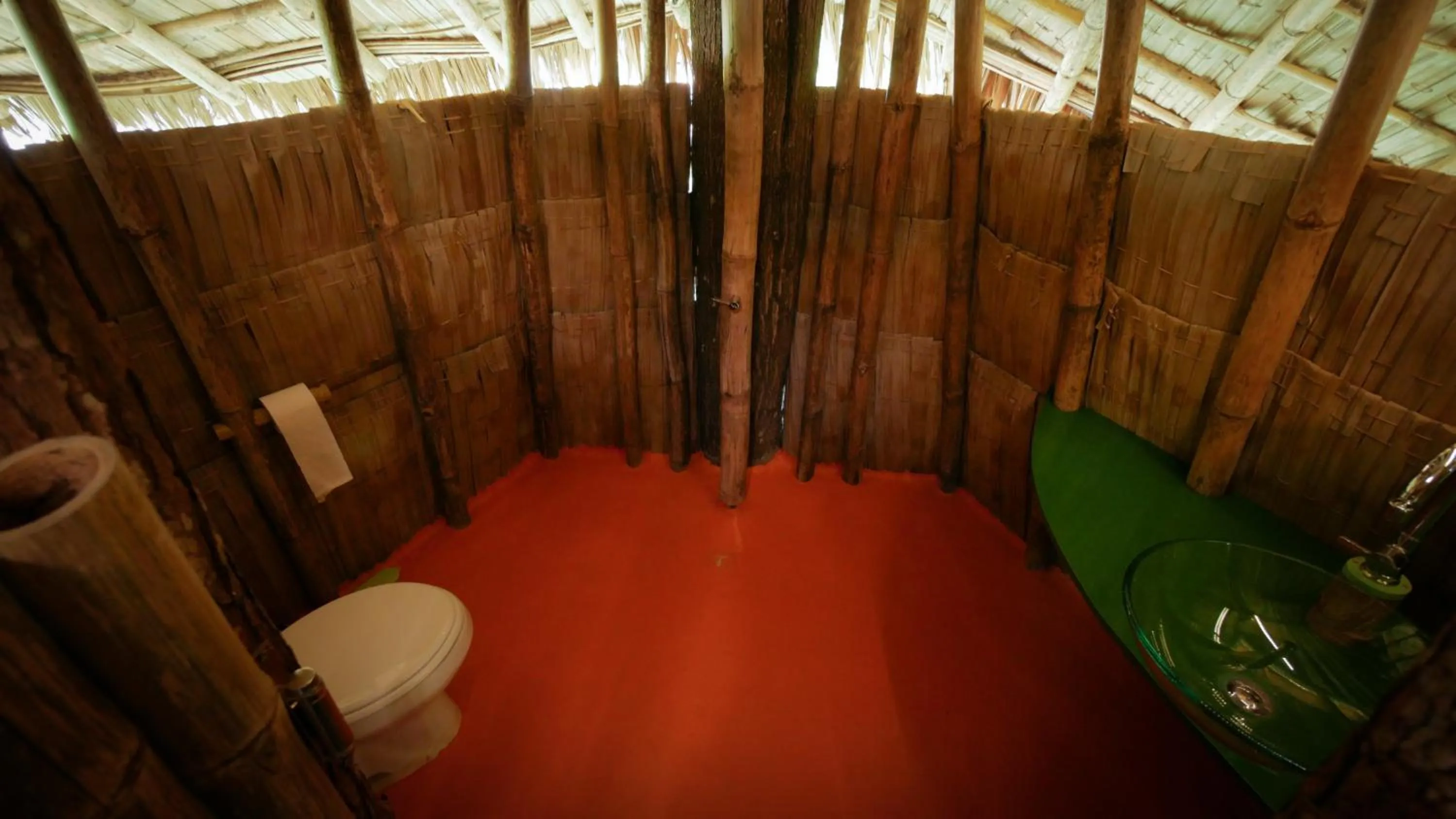 Bathroom in Bukit Raya Guesthouse
