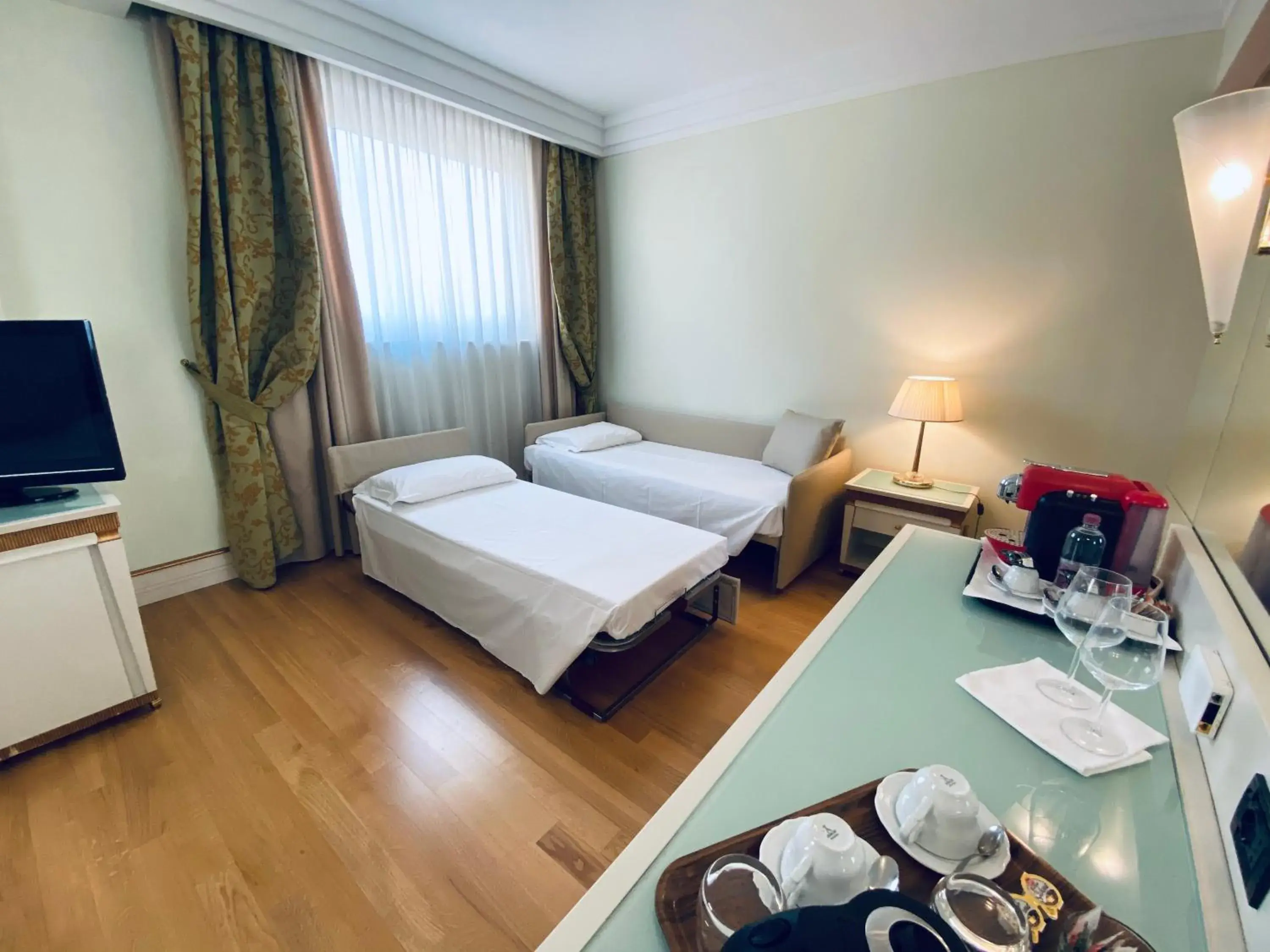 Bedroom, Bed in Park Hotel Junior Bedroom, Bed in Park Hotel Junior