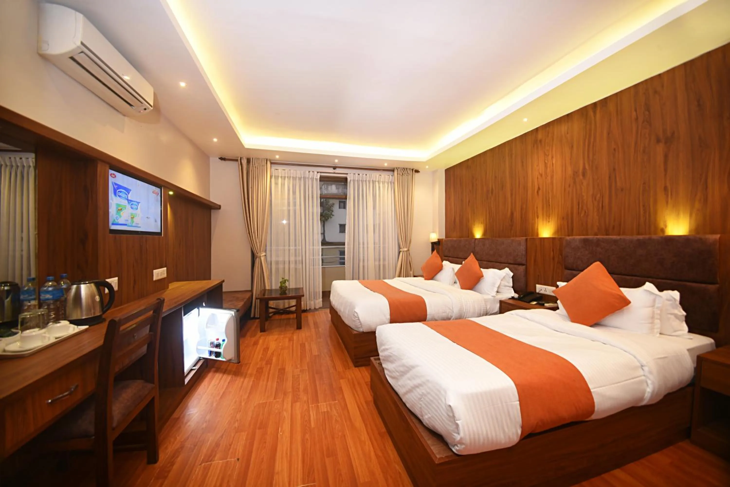 Communal lounge/ TV room, Bed in Hotel Mums Home