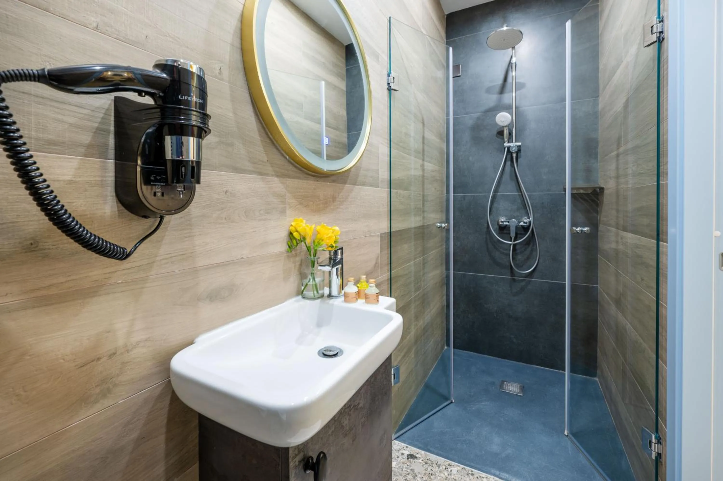 Shower in Battistini Boutique Living and Spa, Victoria, Gozo