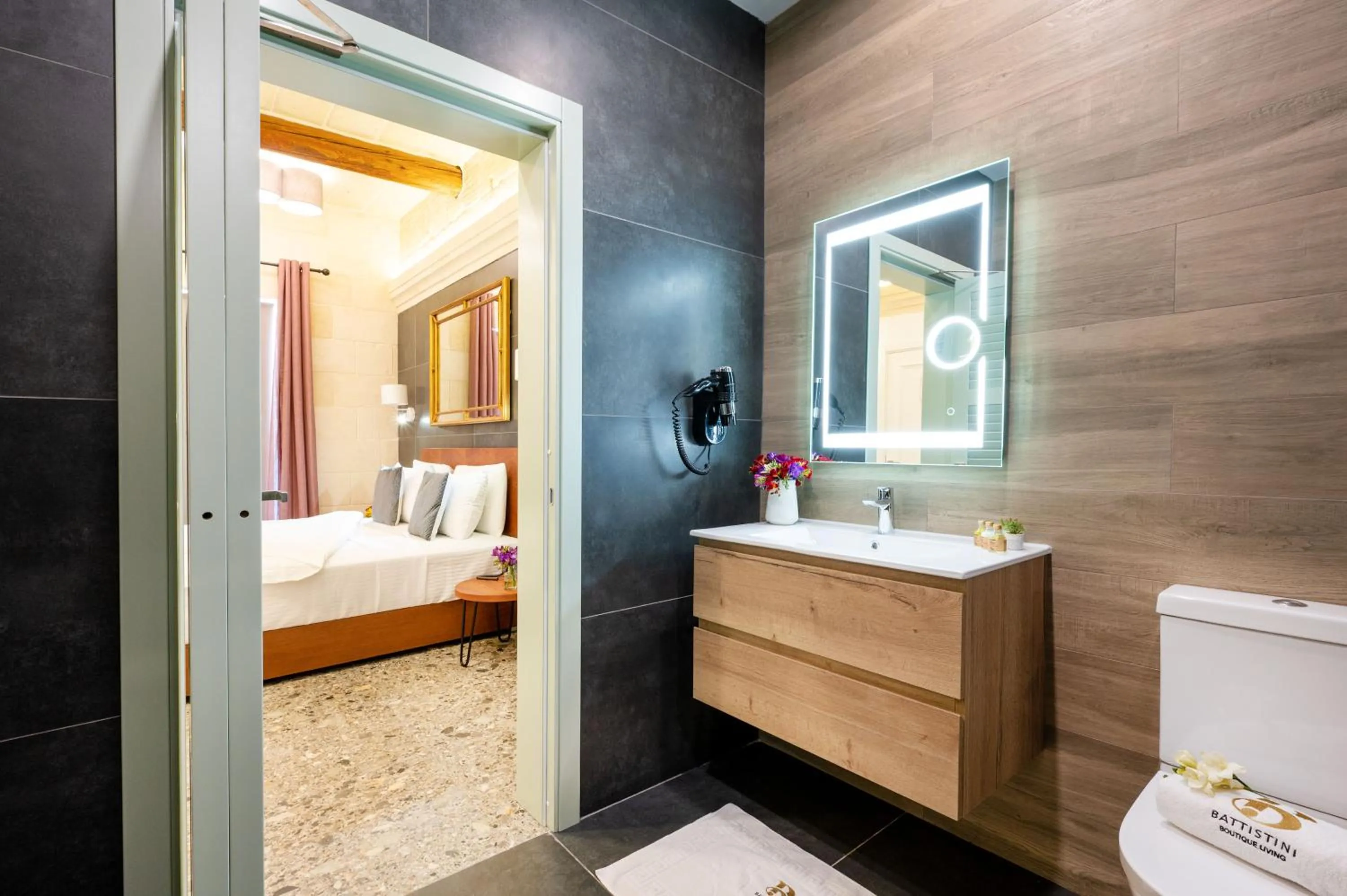 Toilet, Bed in Battistini Boutique Living and Spa, Victoria, Gozo