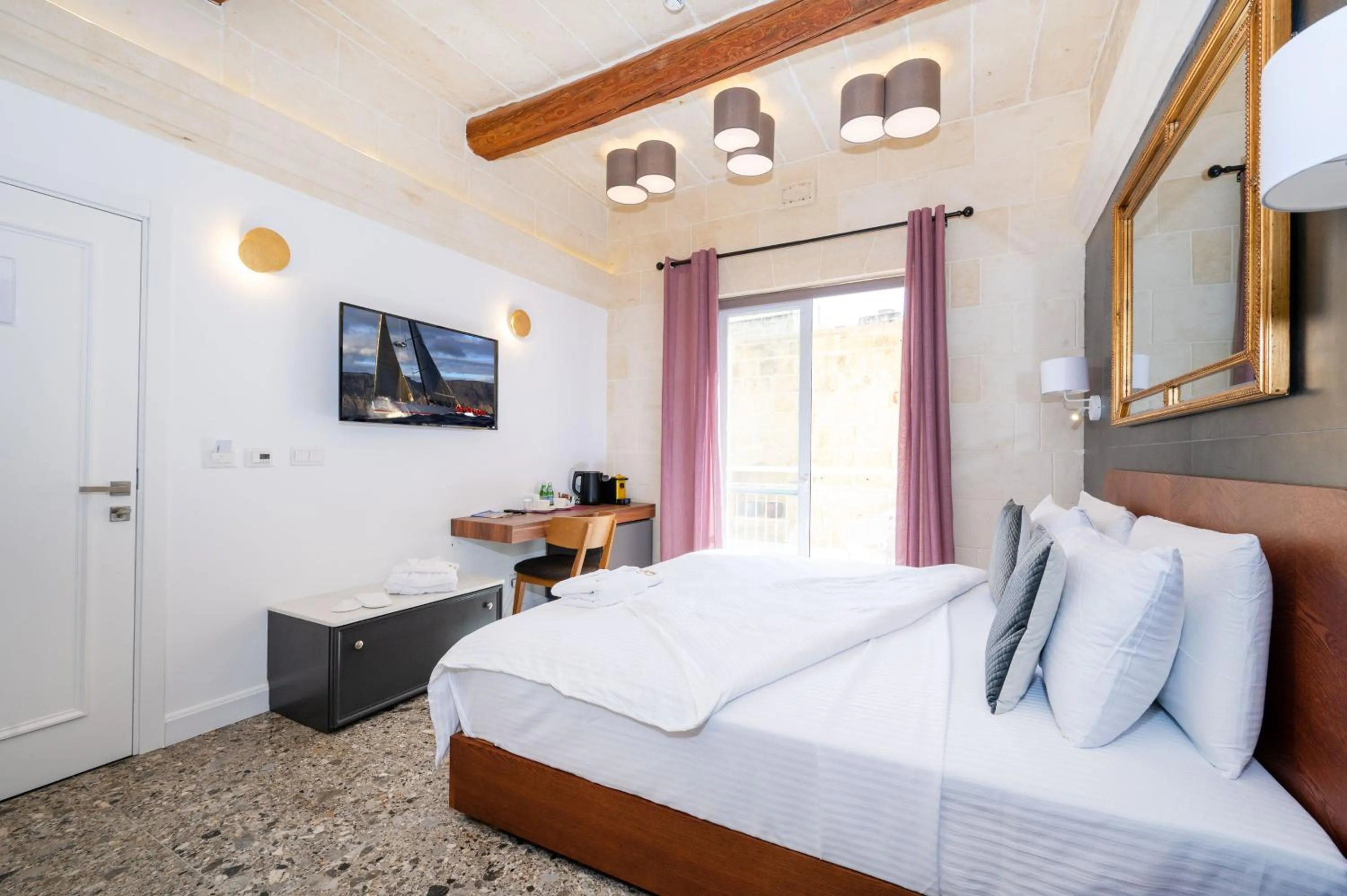 TV and multimedia, Bed in Battistini Boutique Living and Spa, Victoria, Gozo