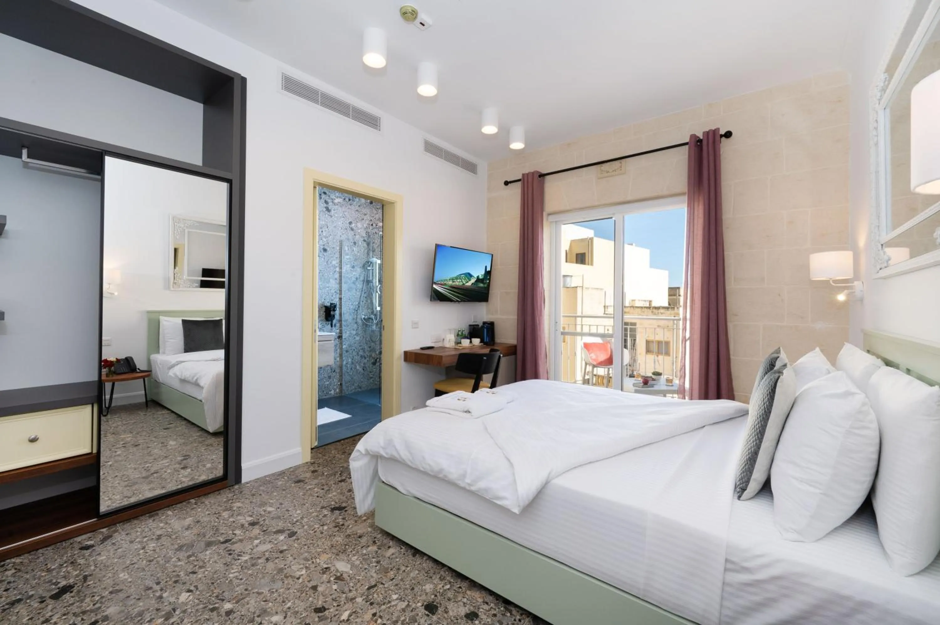 TV and multimedia, Bed in Battistini Boutique Living and Spa, Victoria, Gozo